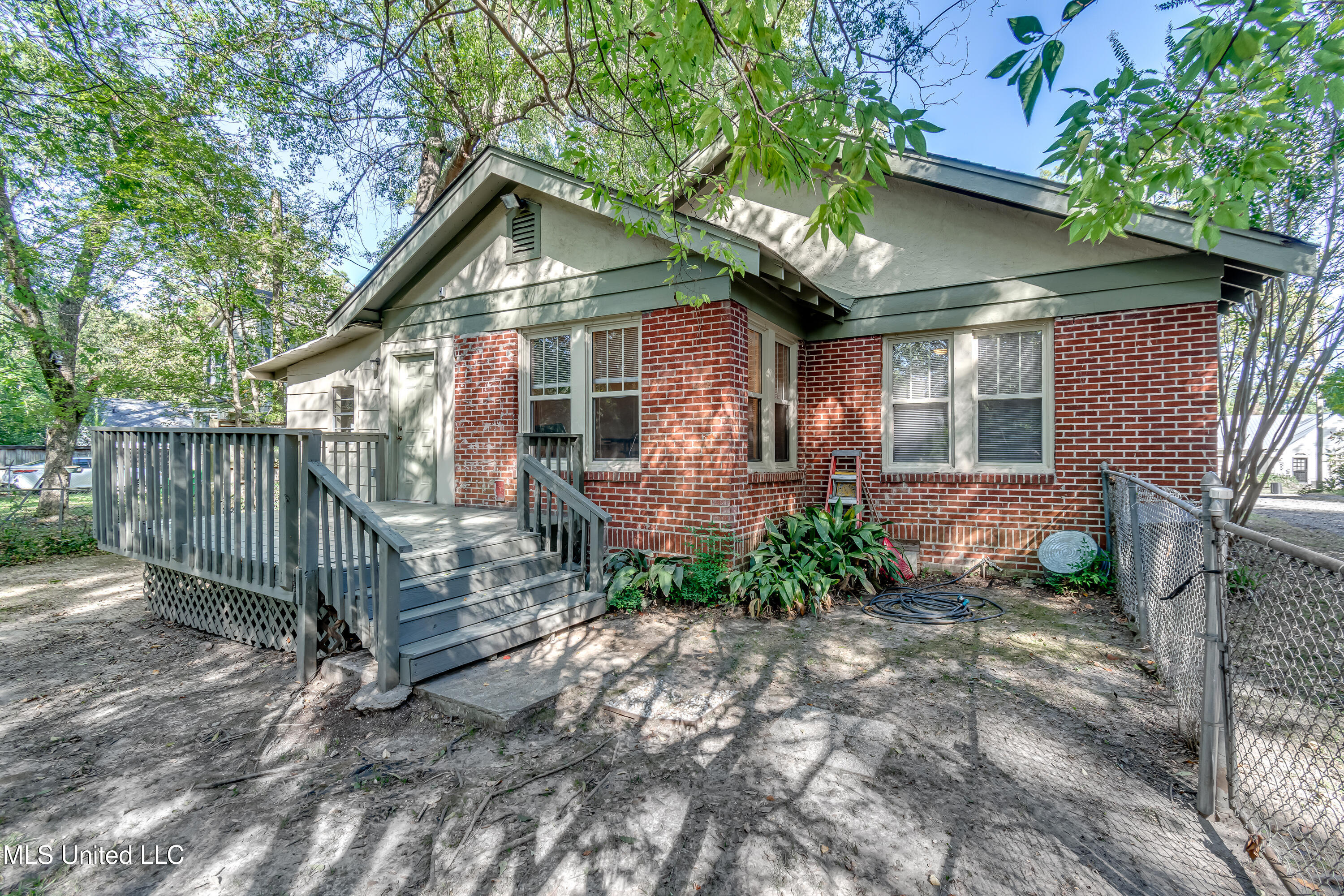 3935 Greaves Street Property Photo 55