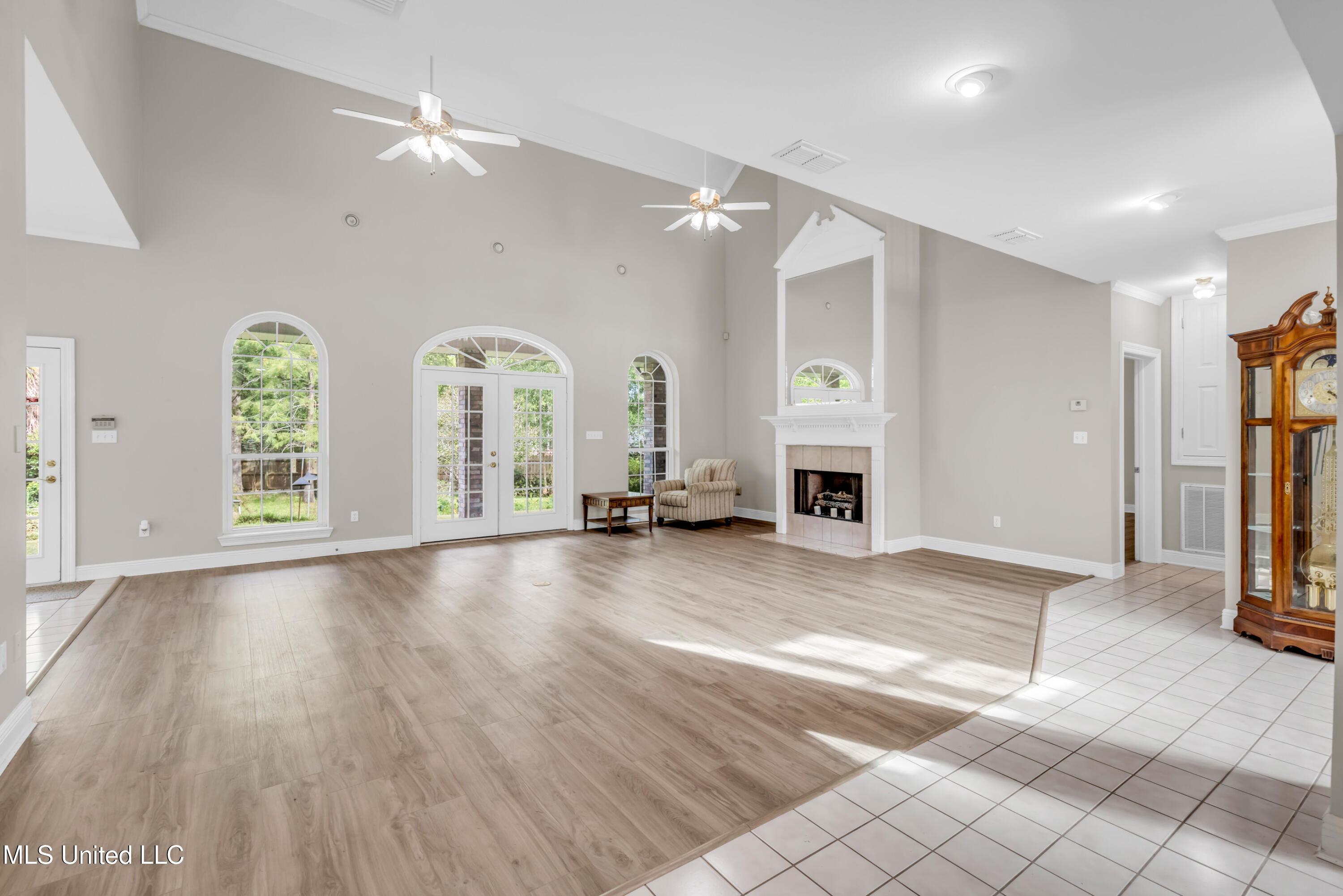 79293 E Diamondhead Drive Property Photo 3