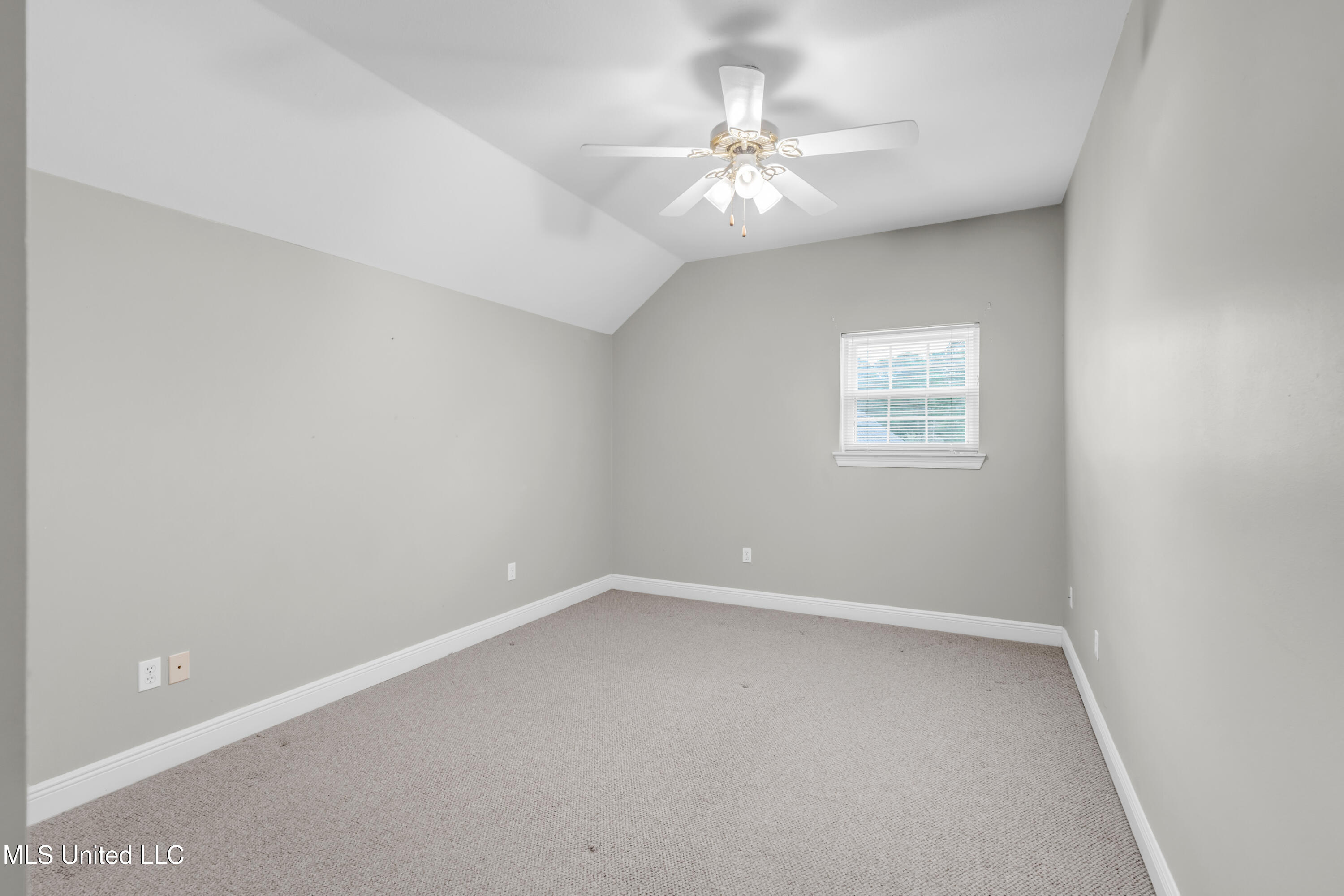 79293 E Diamondhead Drive Property Photo 33