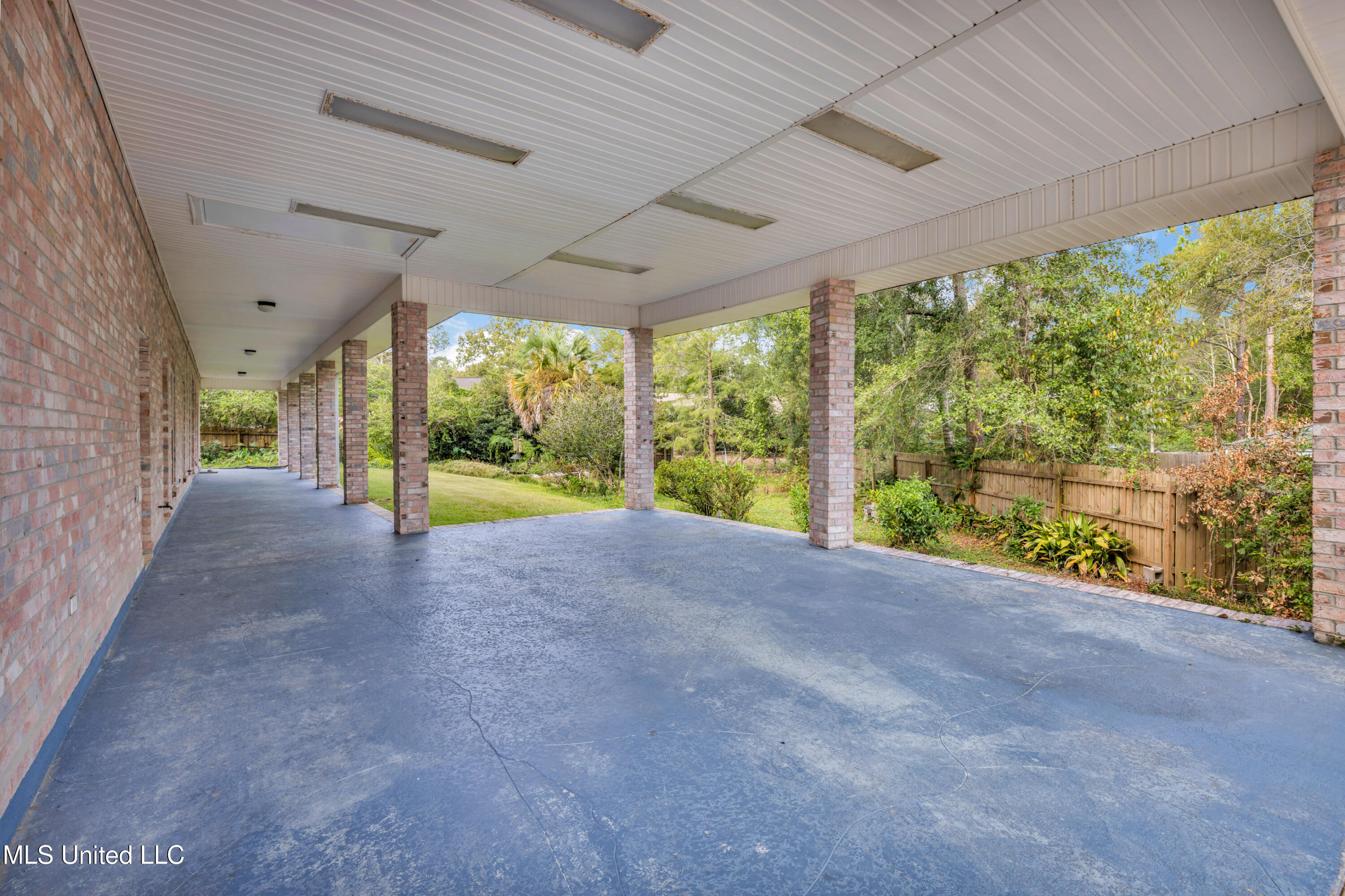 79293 E Diamondhead Drive Property Photo 39