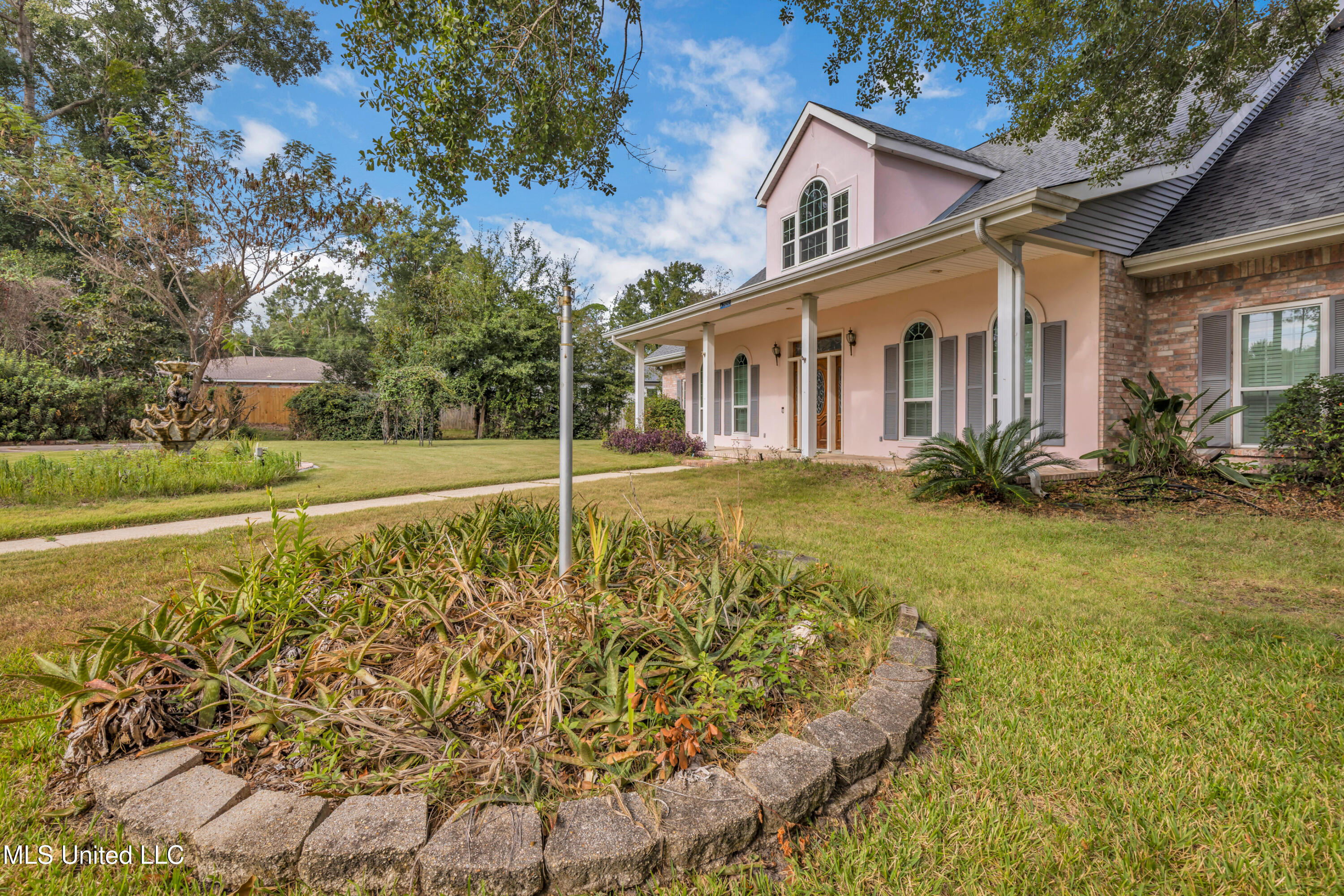 79293 E Diamondhead Drive Property Photo 42