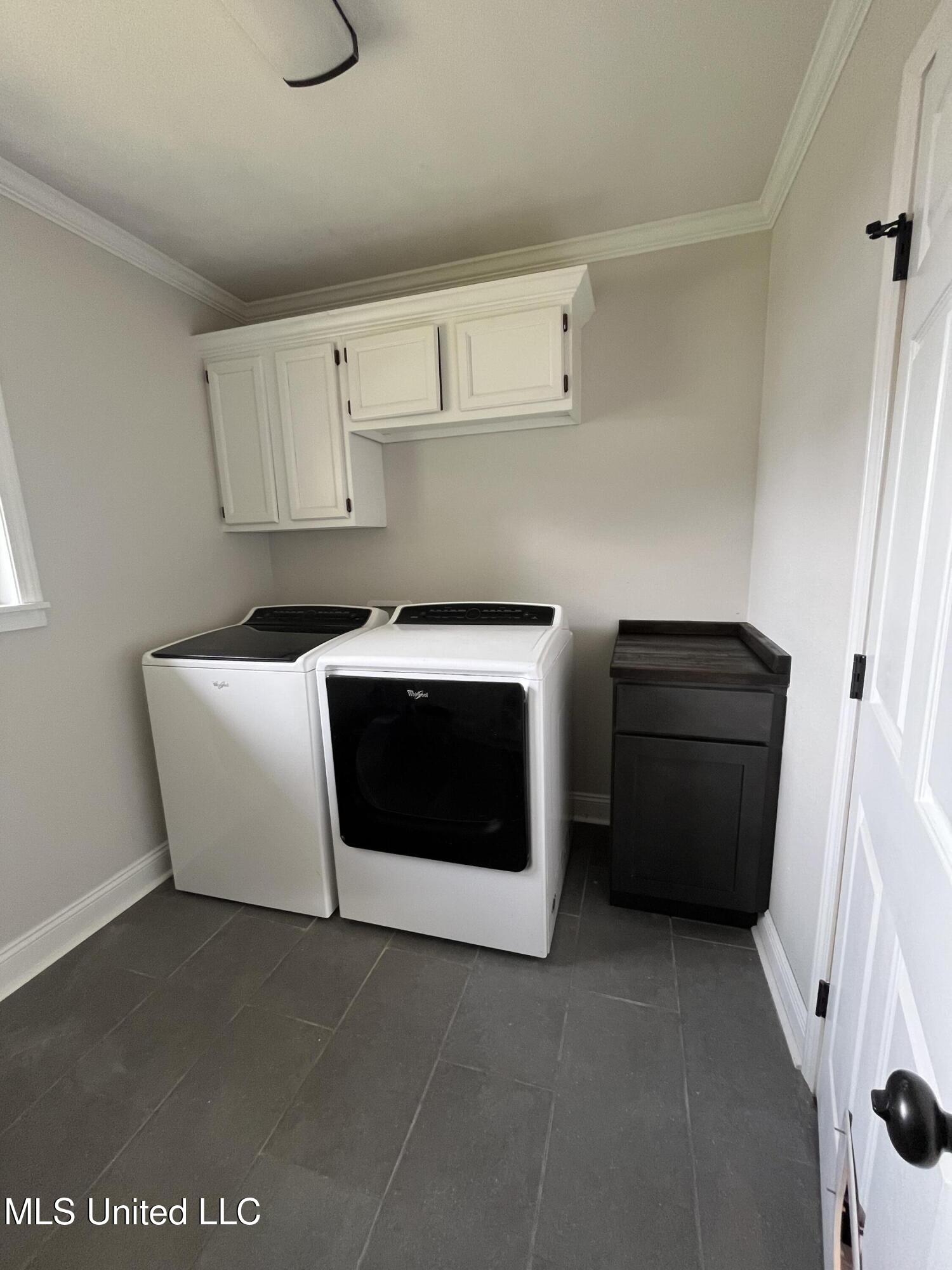 2217 Taylor Boulevard Property Photo 9