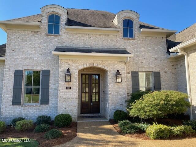 215 Greenbriar Loop Property Photo 4