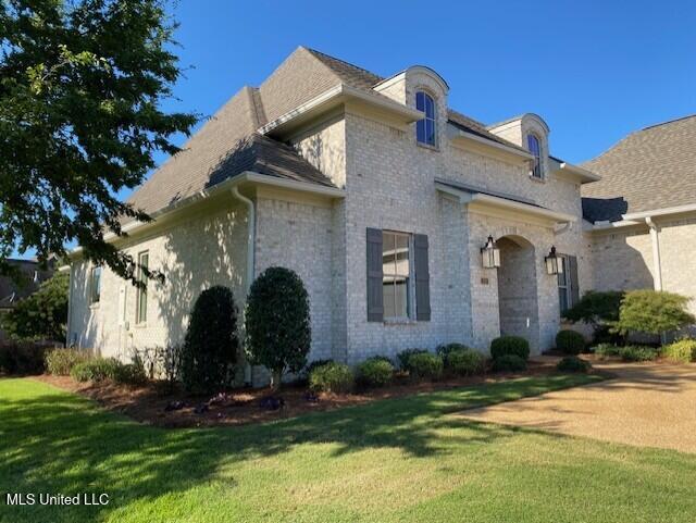 215 Greenbriar Loop Property Photo 5