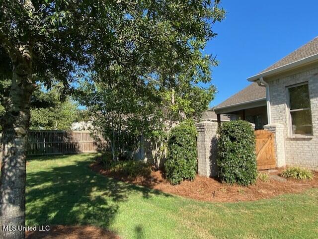 215 Greenbriar Loop Property Photo 11