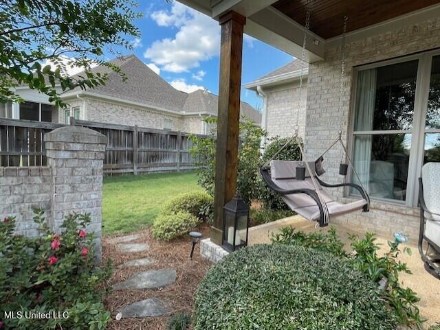 215 Greenbriar Loop Property Photo 52