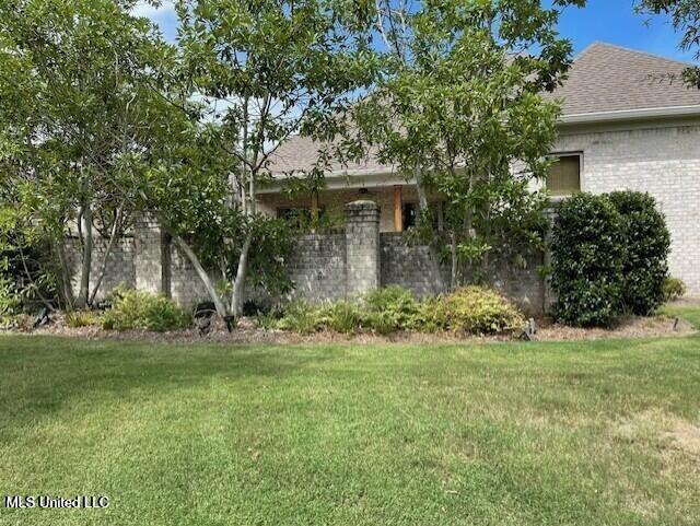 215 Greenbriar Loop Property Photo 53