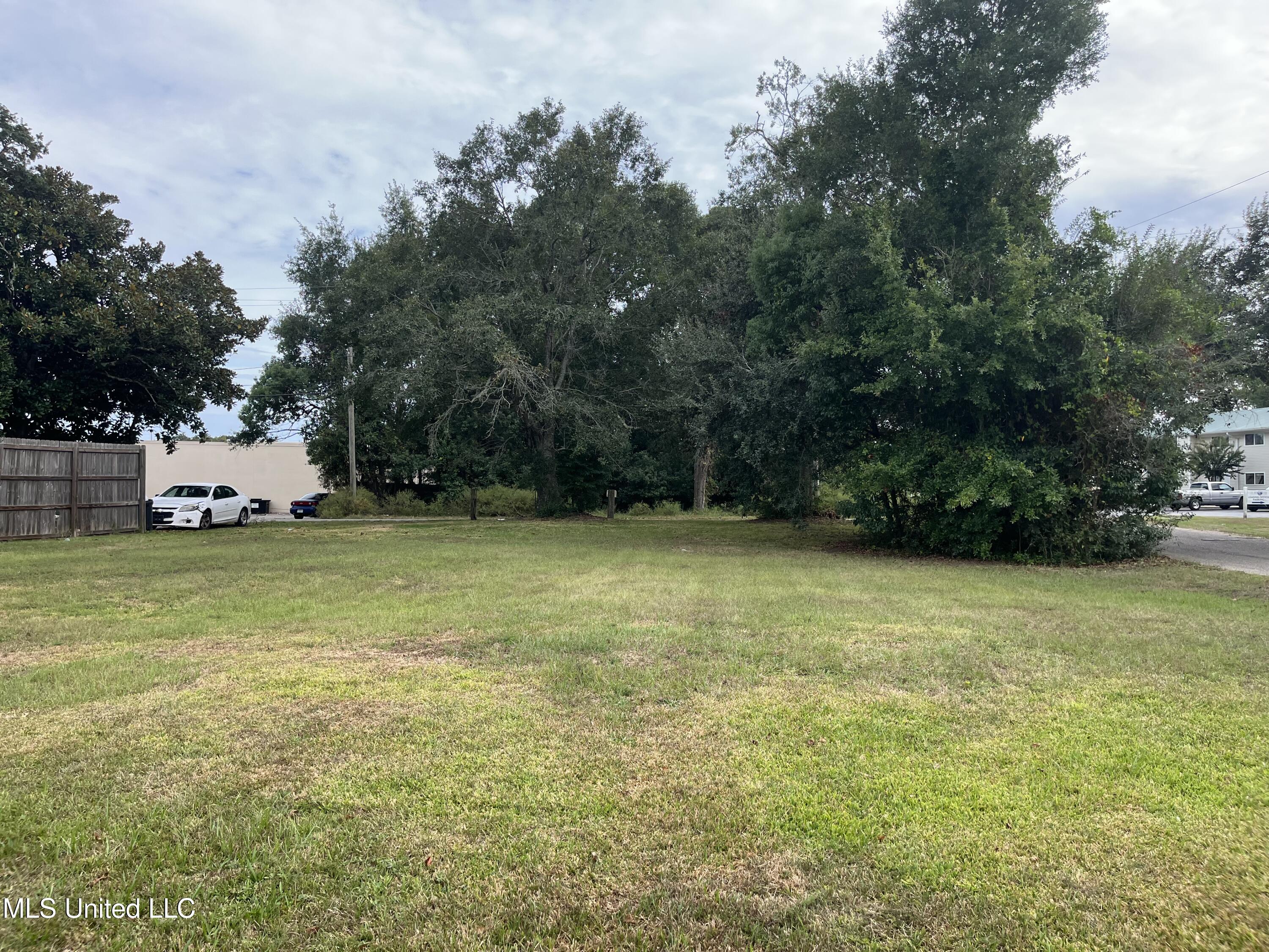 226 Russell Street Property Photo 1