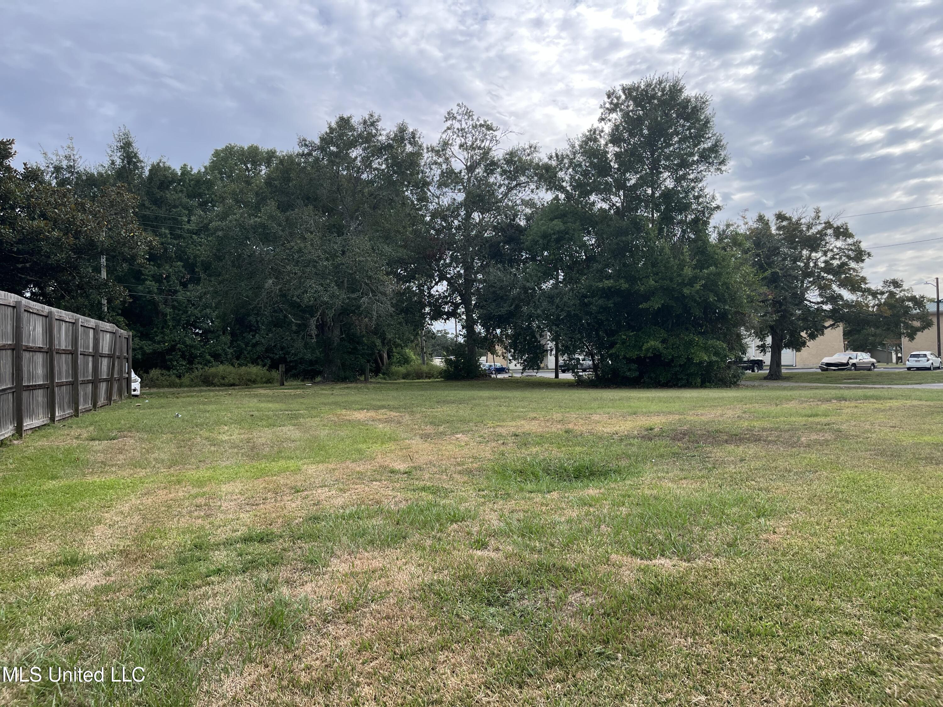 226 Russell Street Property Photo 2