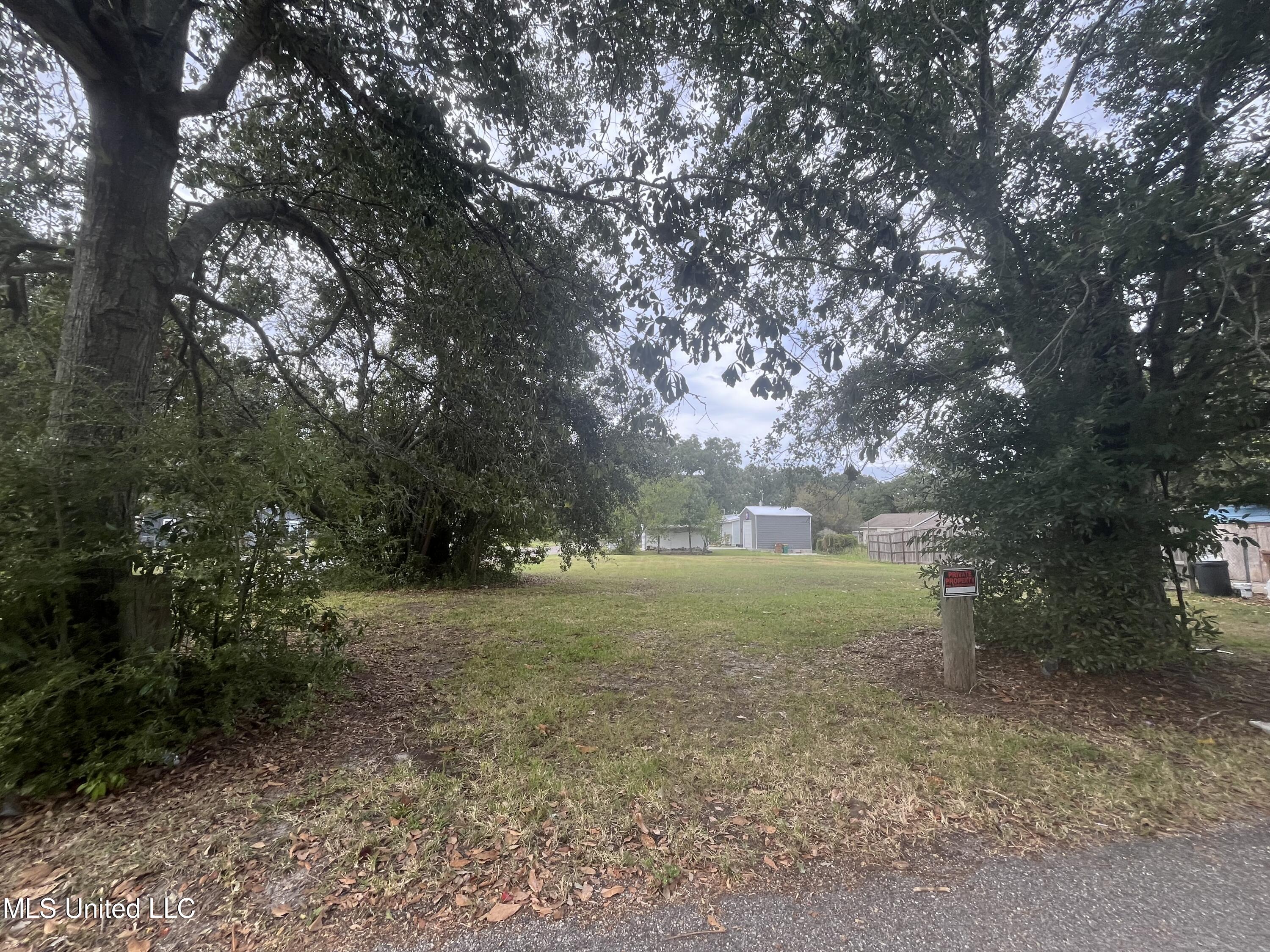 226 Russell Street Property Photo 4