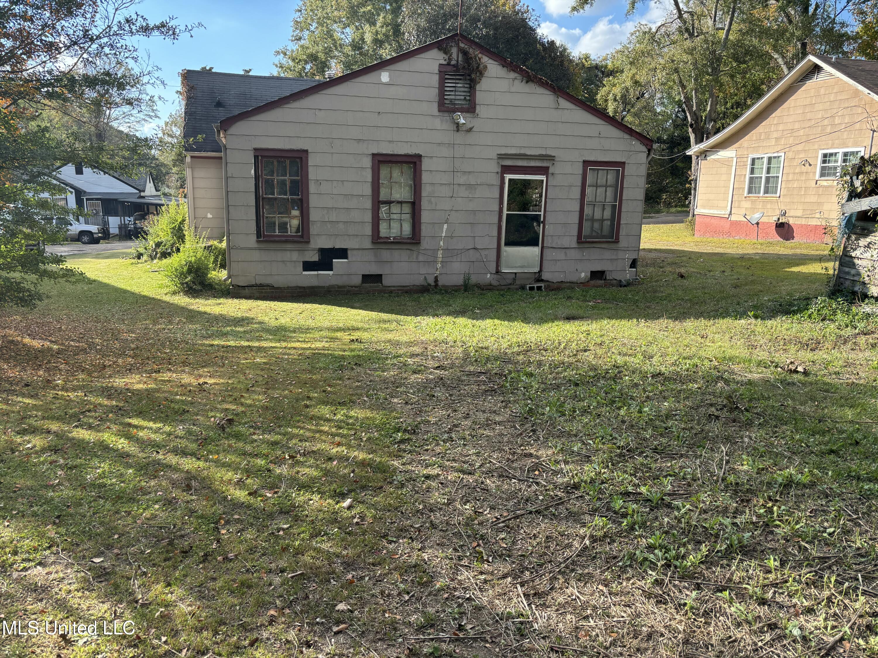 310 Wacaster Street Property Photo 11