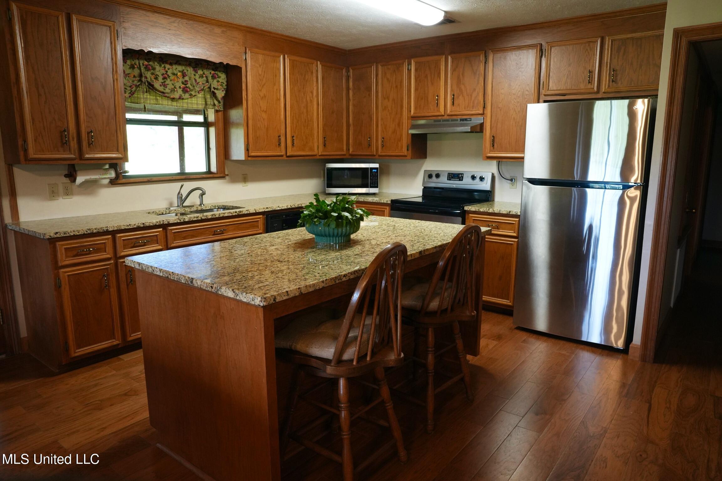 1074 Midway Odom Road Road Property Photo 16