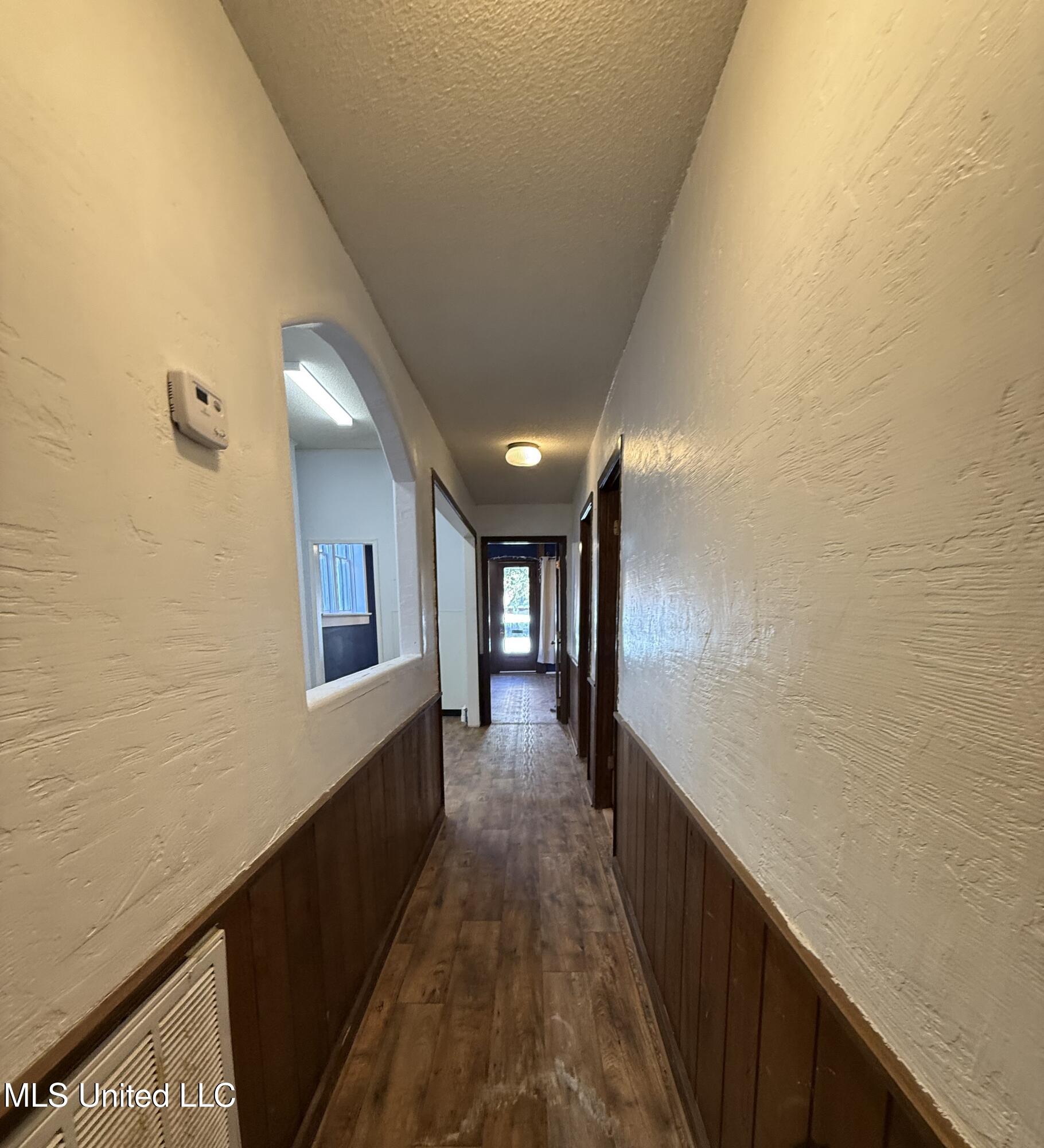 406-408 Franklin Street Property Photo 13