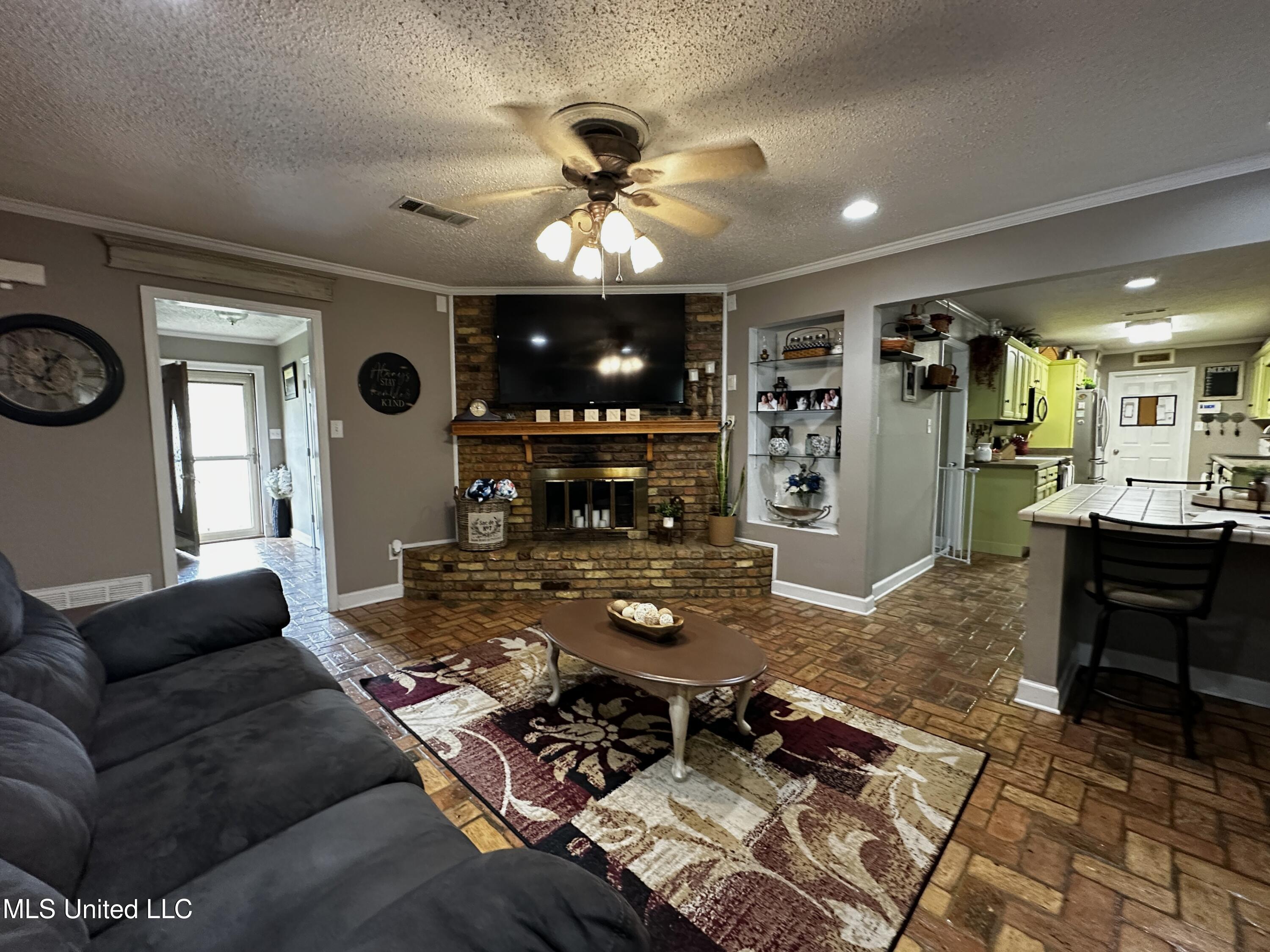 3604 Mercier Drive Property Photo 2