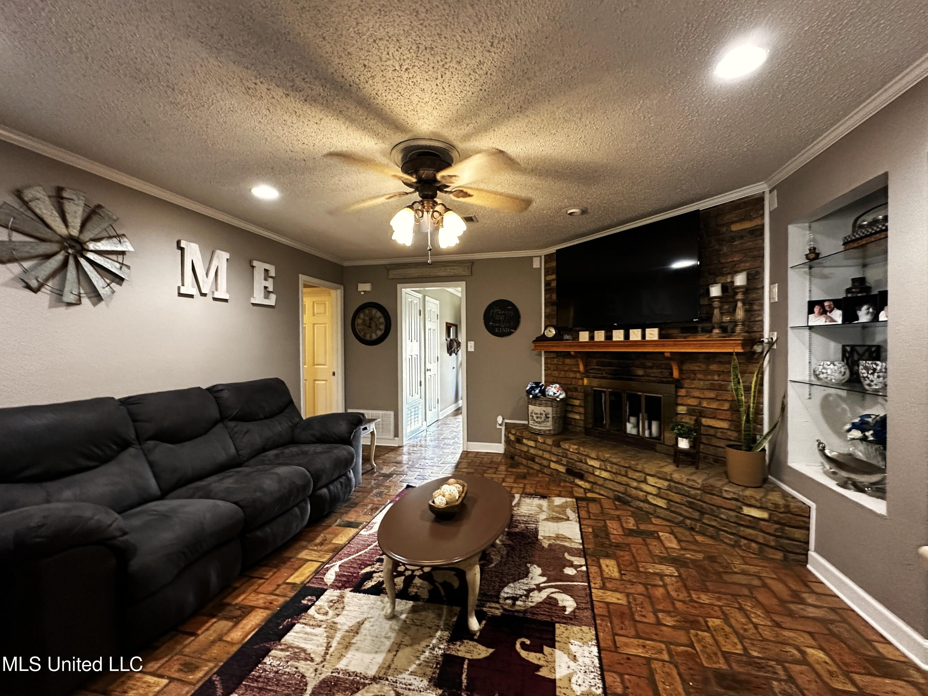 3604 Mercier Drive Property Photo 3