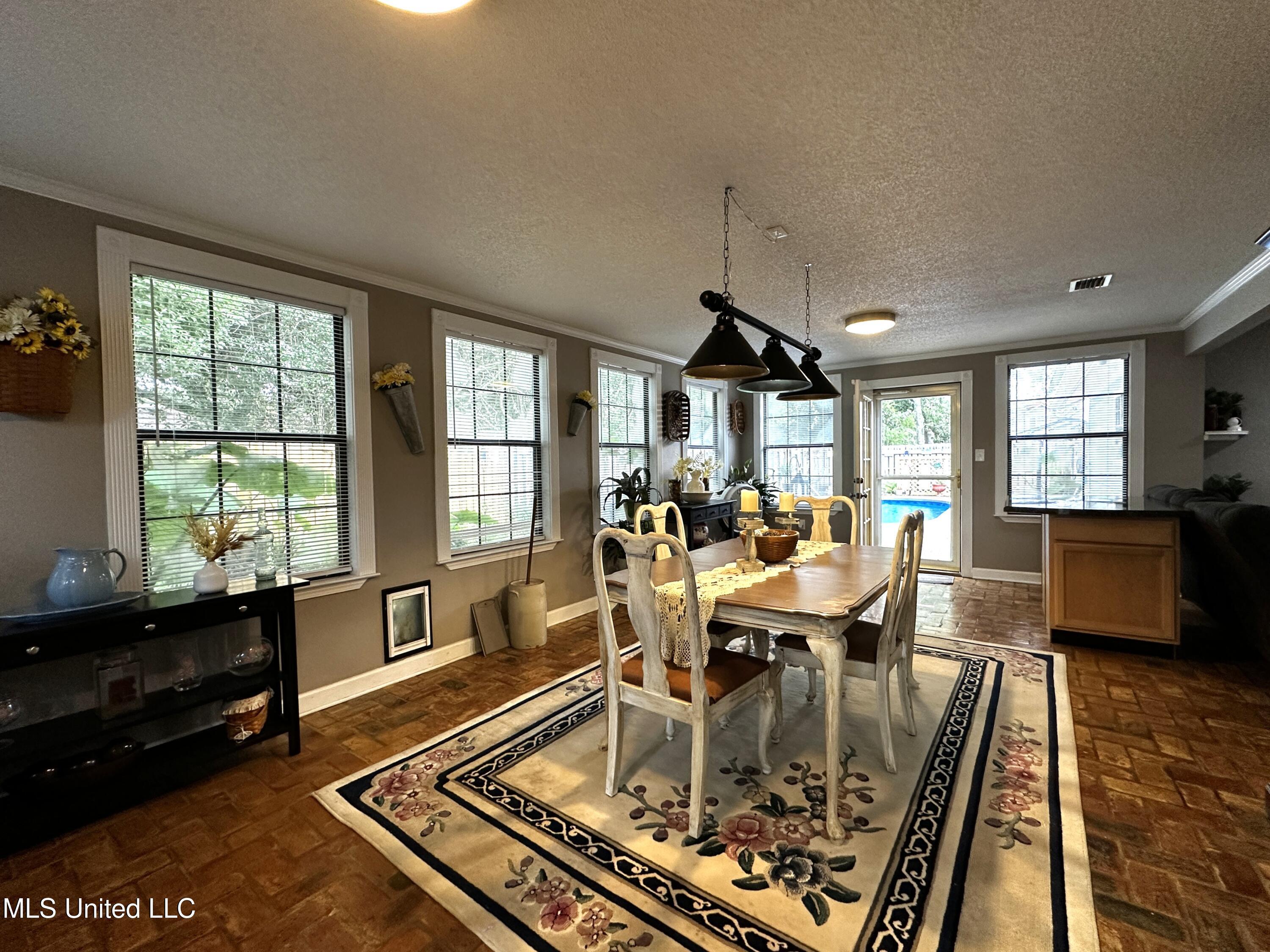 3604 Mercier Drive Property Photo 9