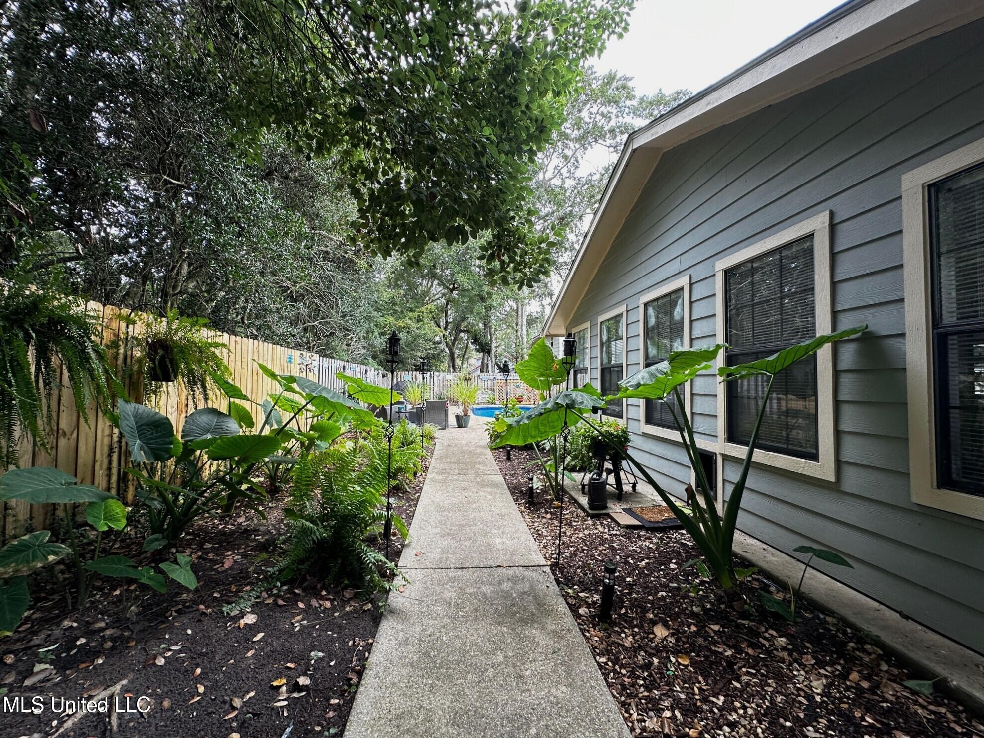 3604 Mercier Drive Property Photo 22