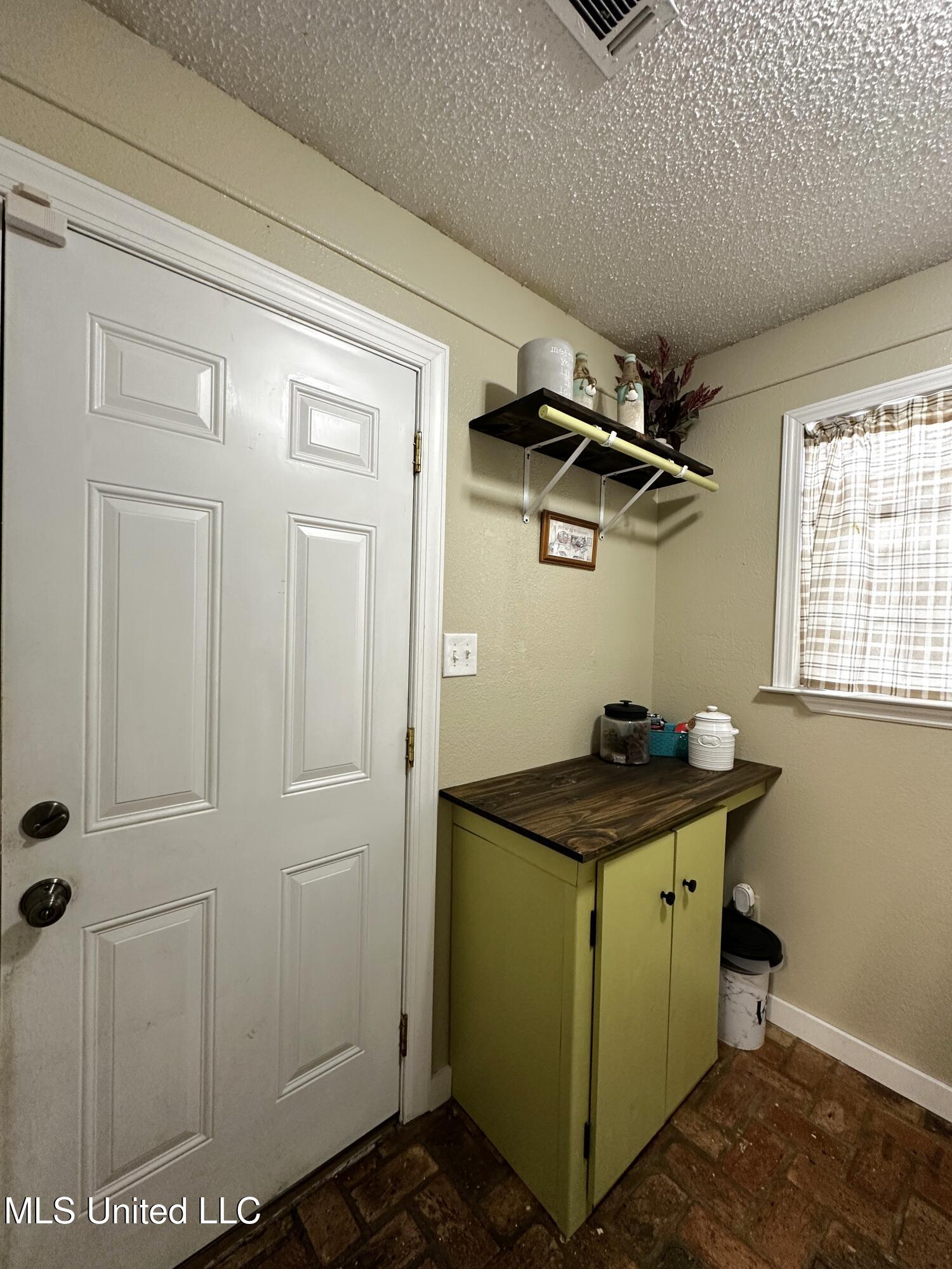 3604 Mercier Drive Property Photo 26