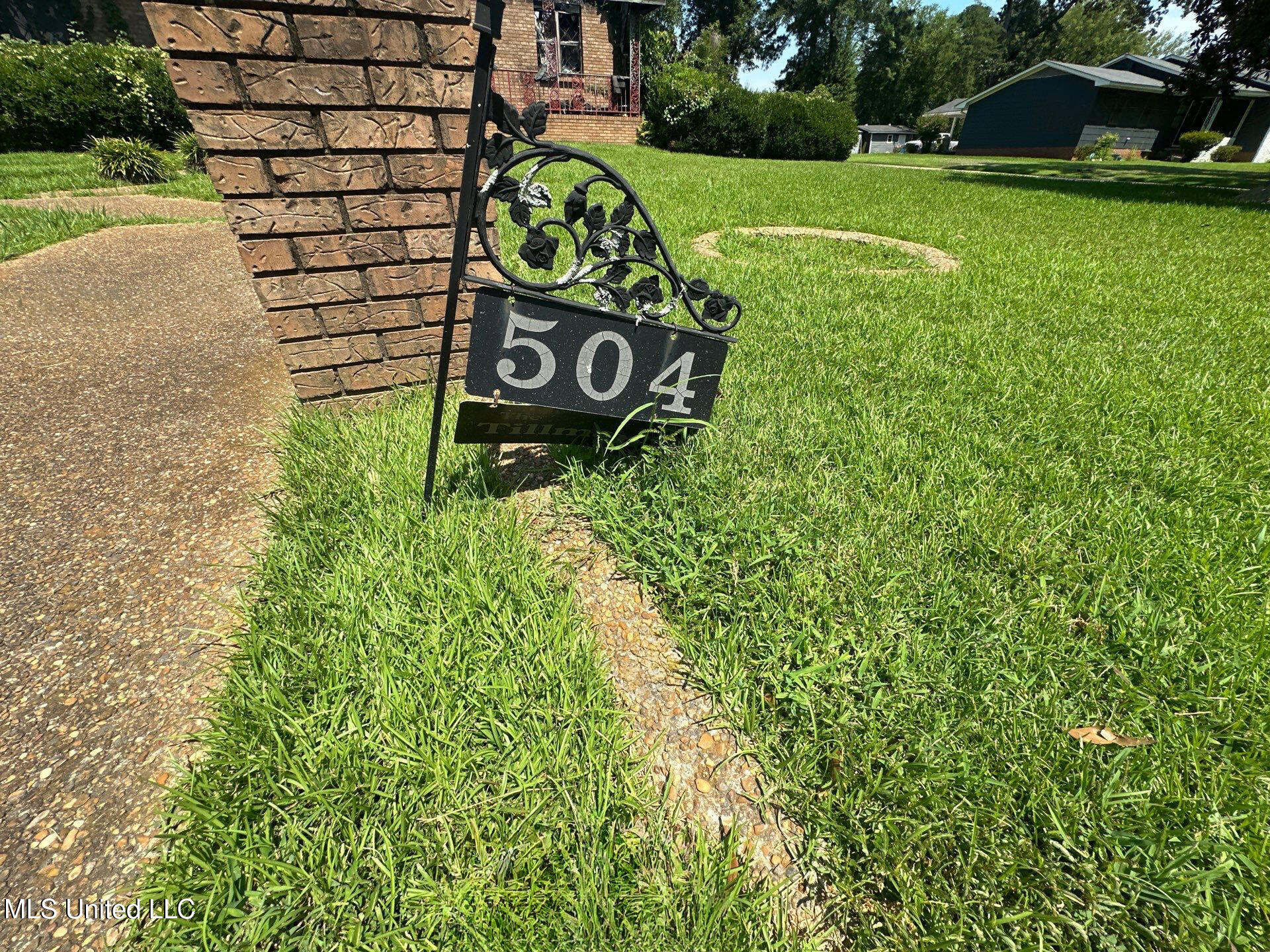 504 Stillwood Drive Property Photo 2