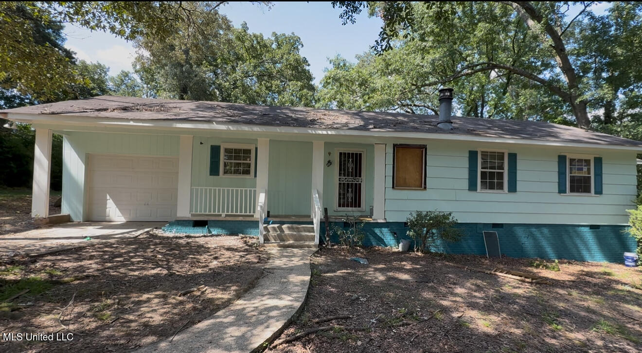 214 Melbourne Rd Road Property Photo 1