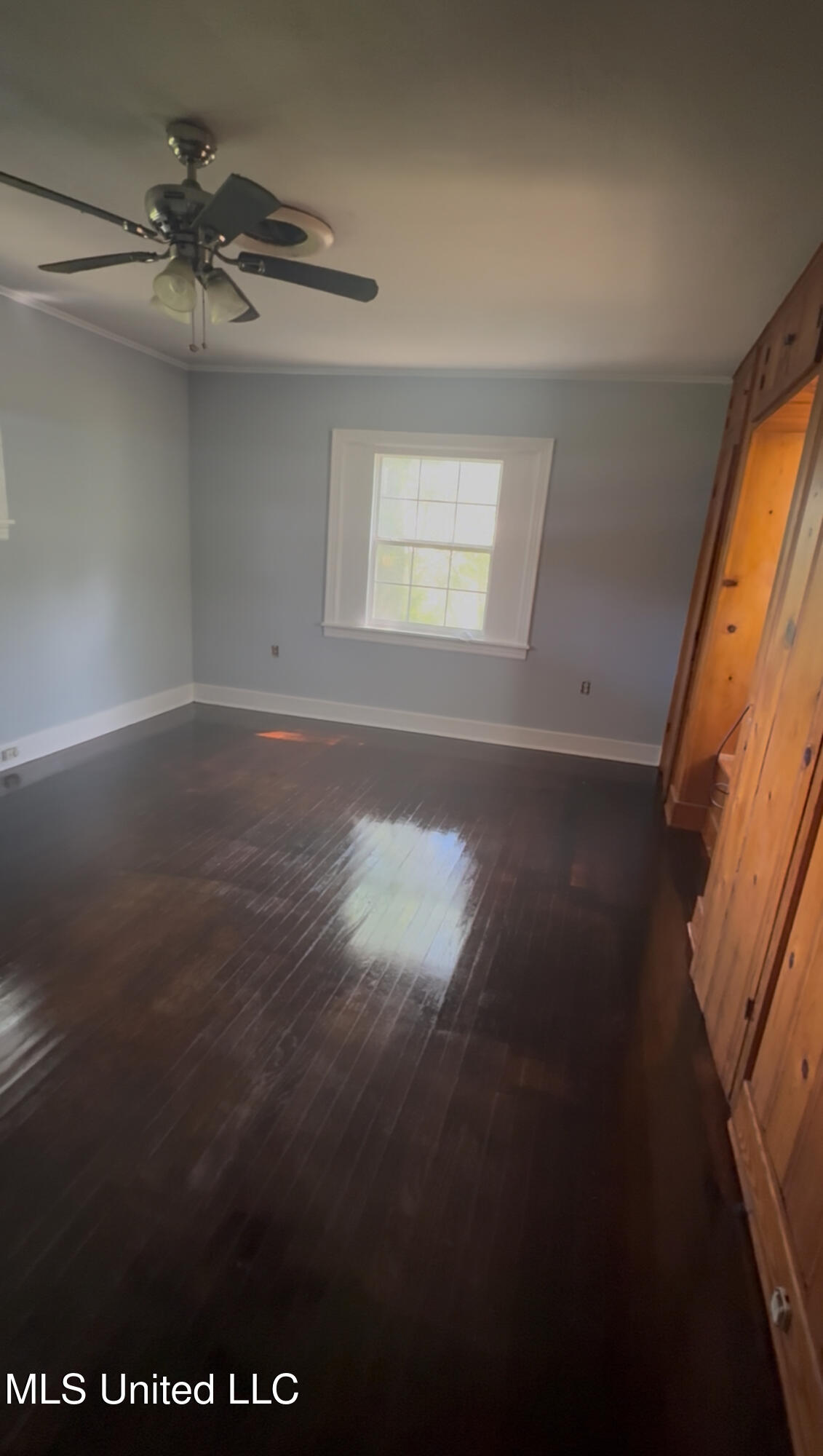 214 Melbourne Rd Road Property Photo 3