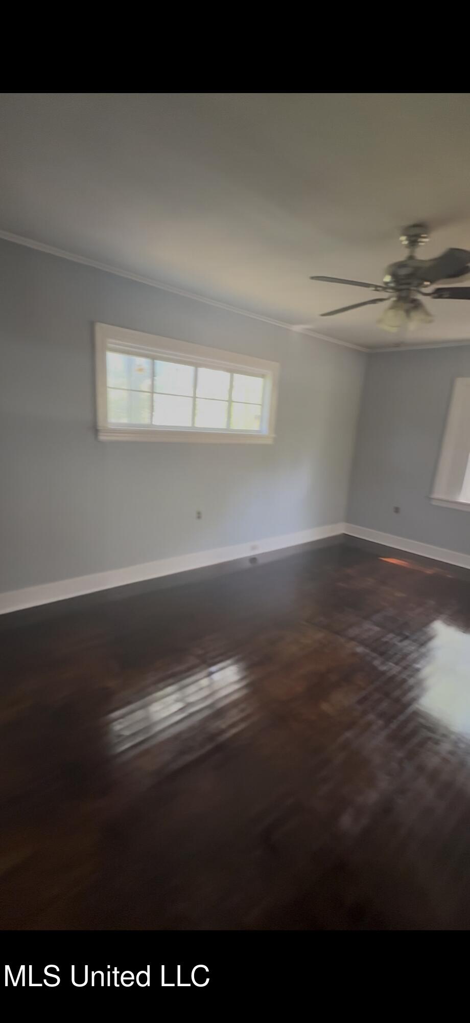 214 Melbourne Rd Road Property Photo 4