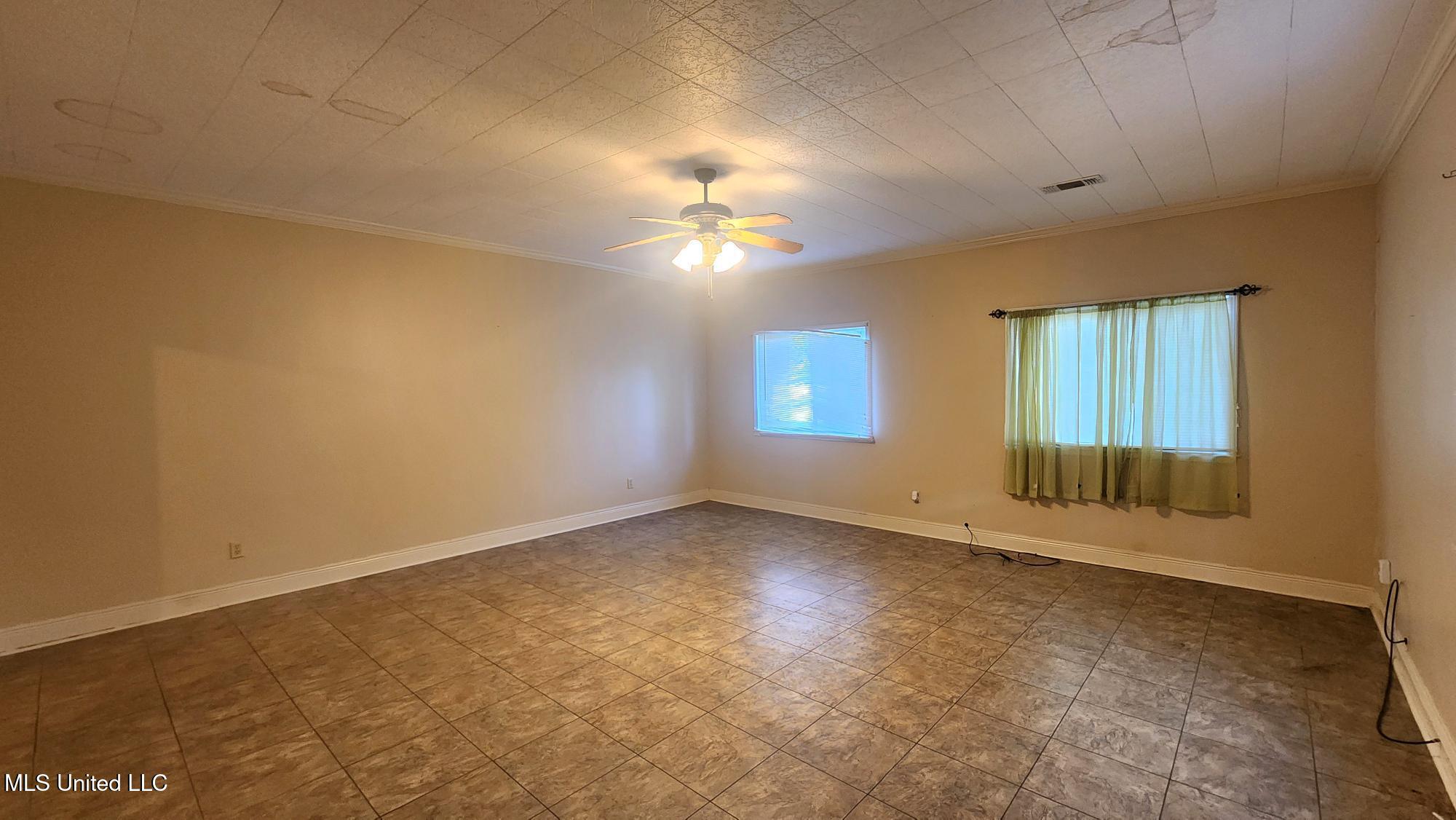 19 Shadow Lane Property Photo 10