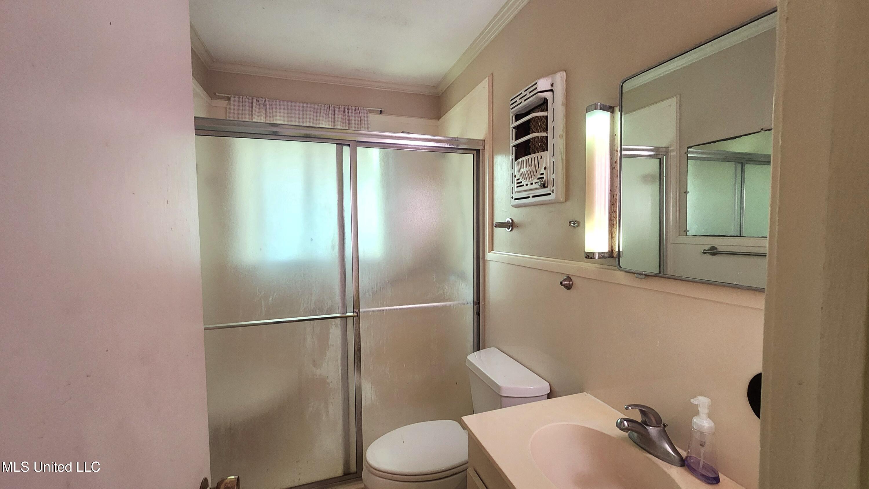 19 Shadow Lane Property Photo 15