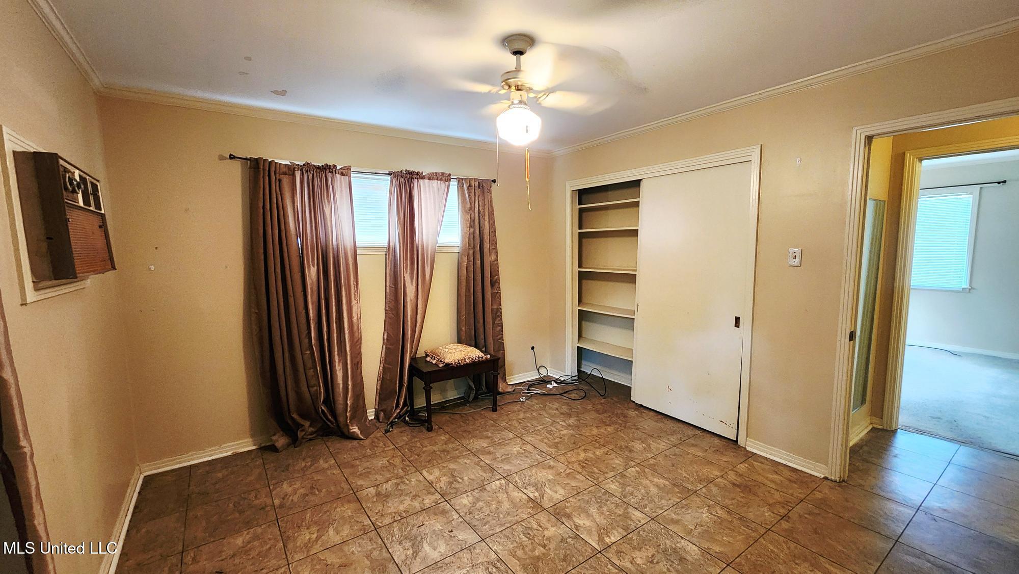 19 Shadow Lane Property Photo 16