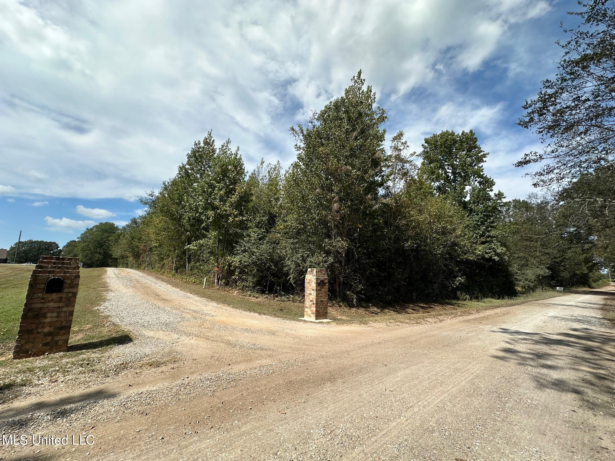 624 Caraway Road Property Photo 14