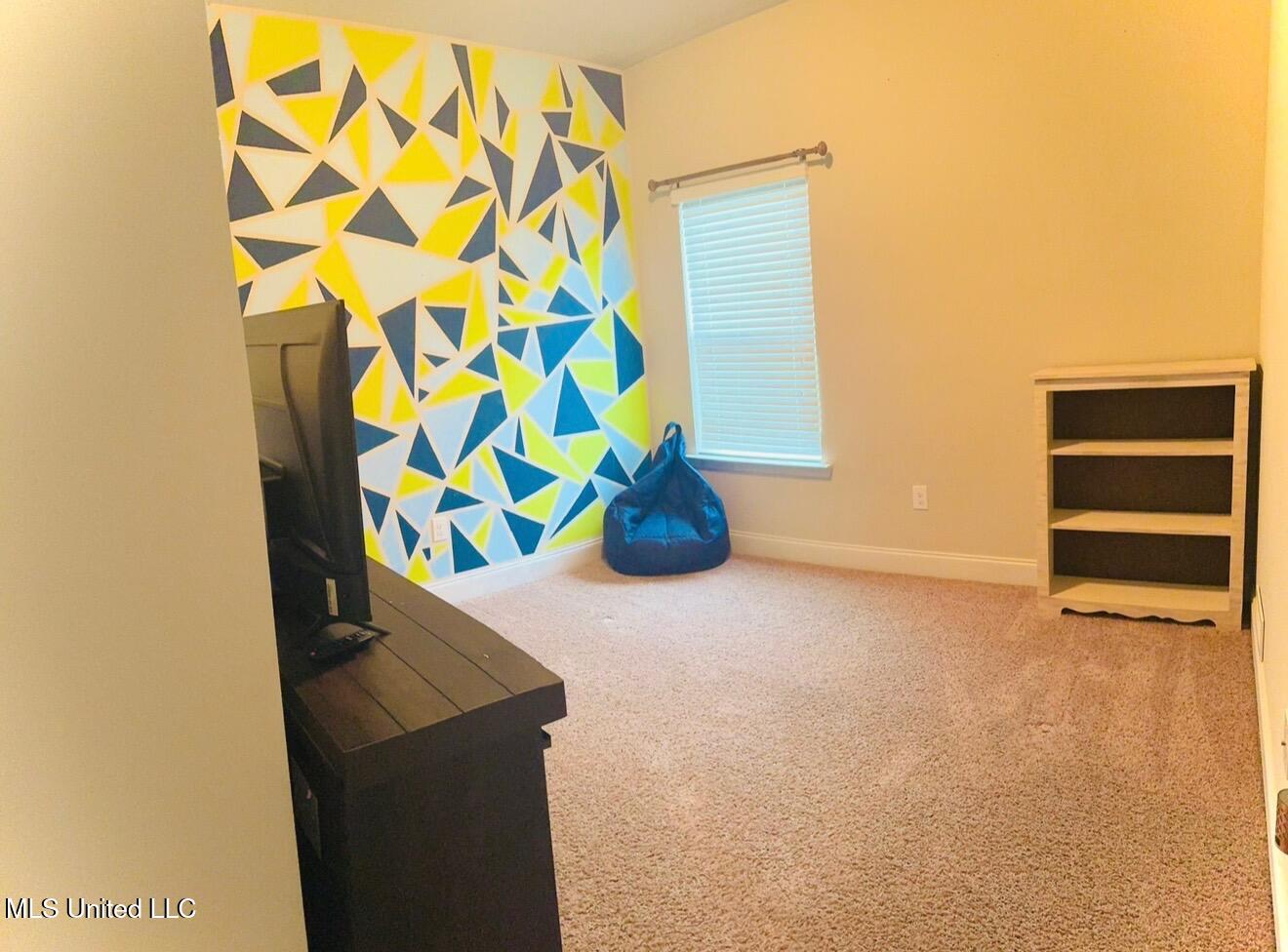 5331 Overland Drive Property Photo 16