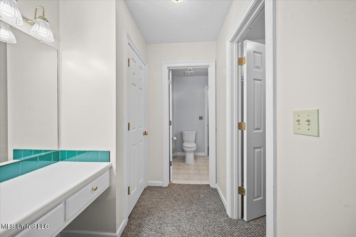 145 Green Bay Drive Property Photo 10