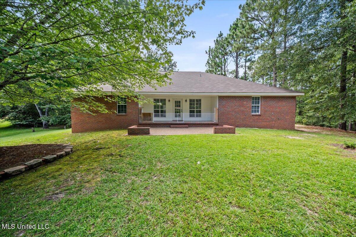 145 Green Bay Drive Property Photo 11