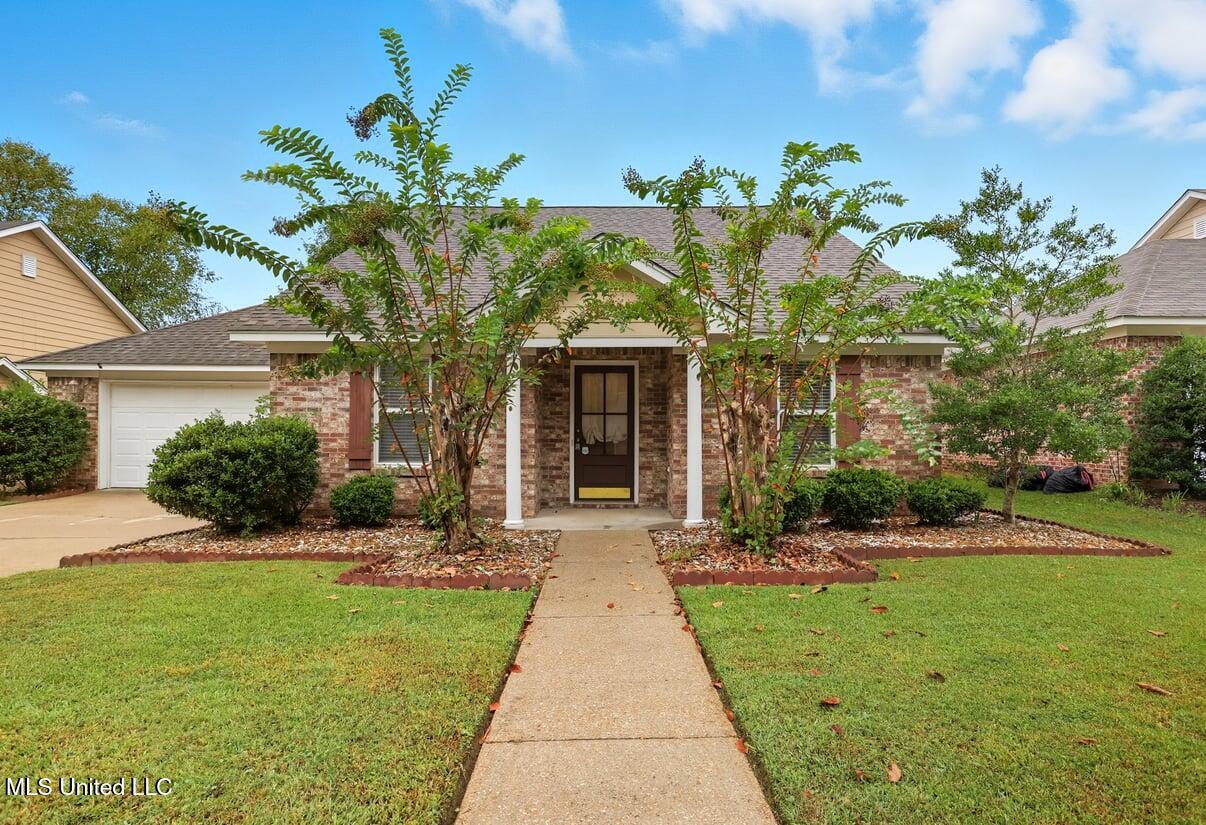 147 Basswood Circle Property Photo 1