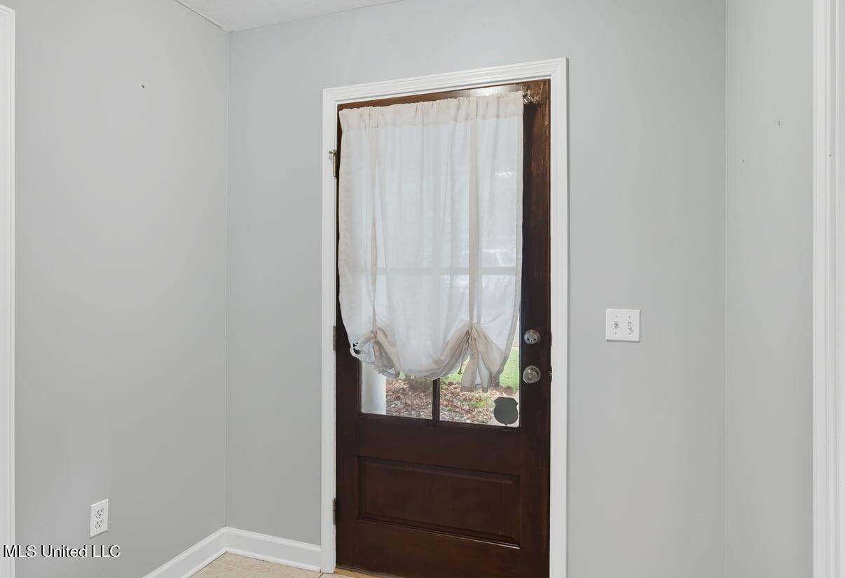 147 Basswood Circle Property Photo 4