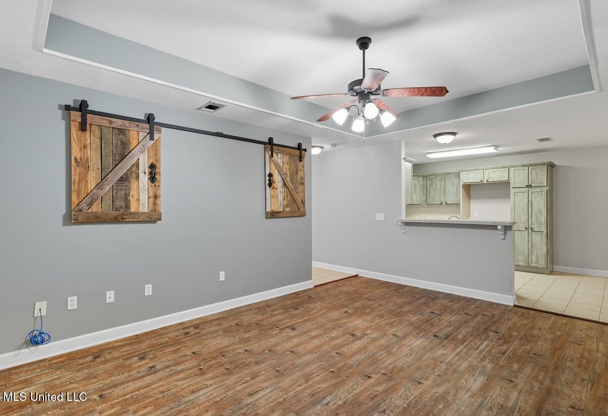 147 Basswood Circle Property Photo 6