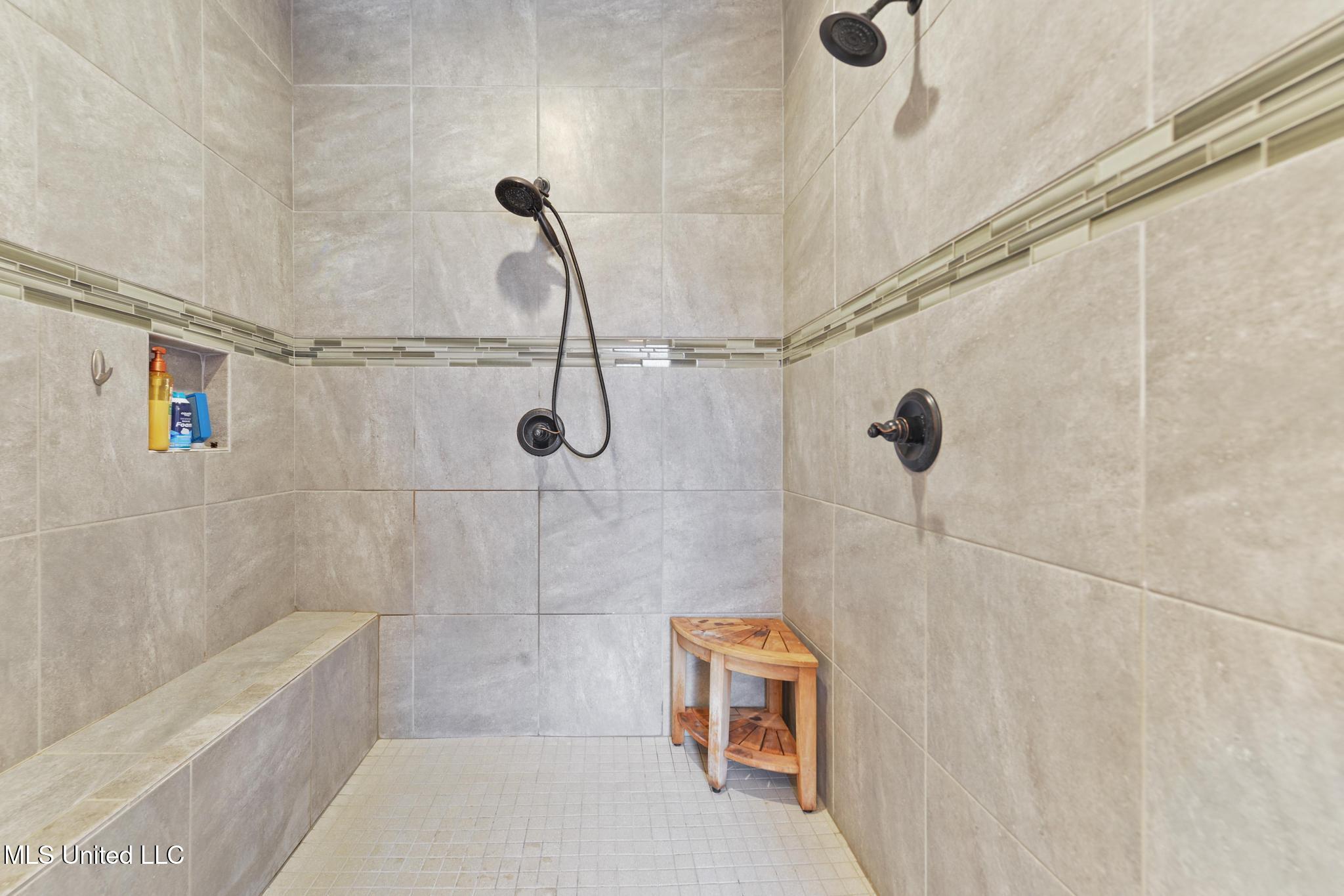 6304 Palmetto Point Drive Property Photo 17