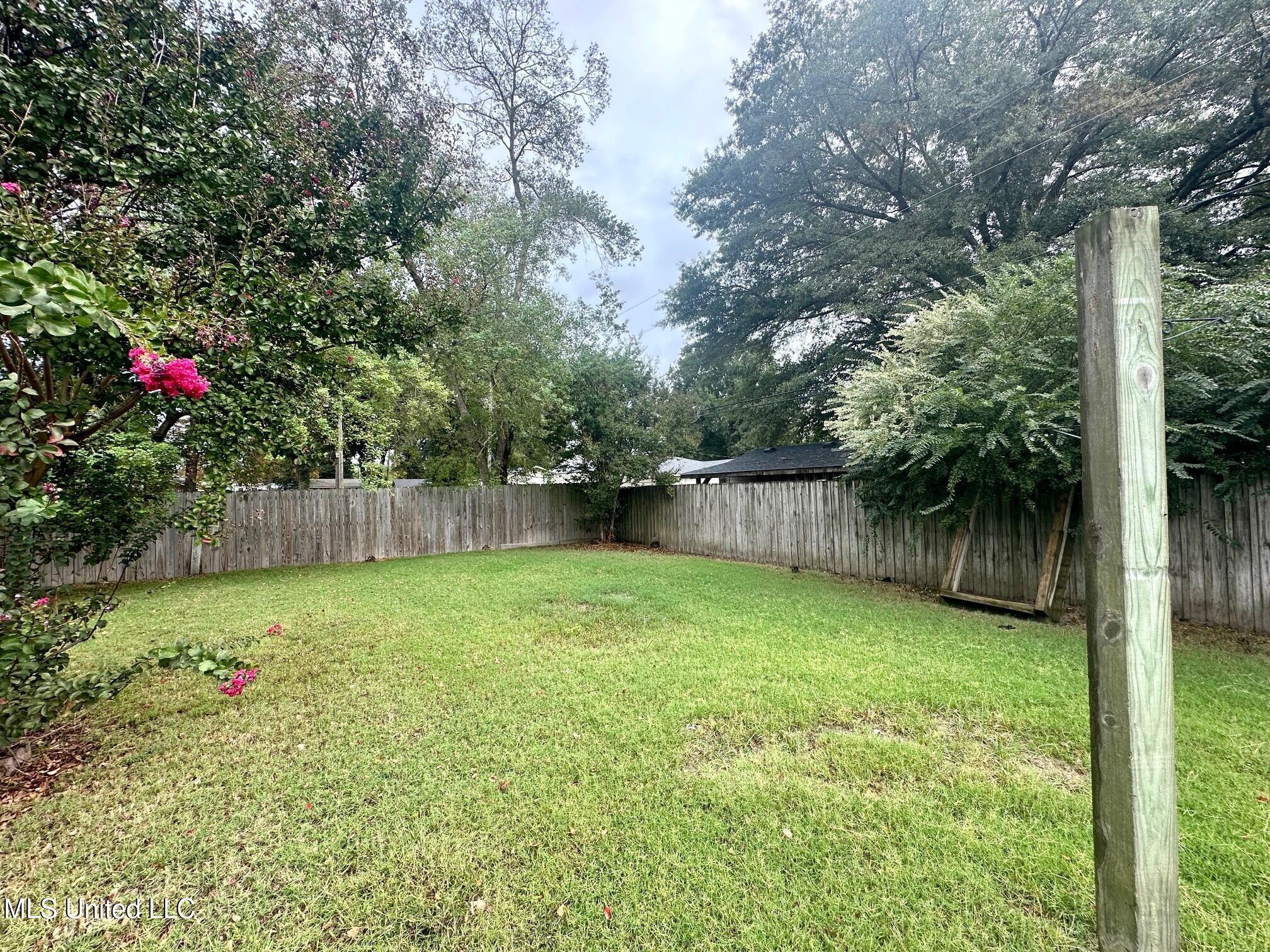 1511 Deering Street Property Photo 17