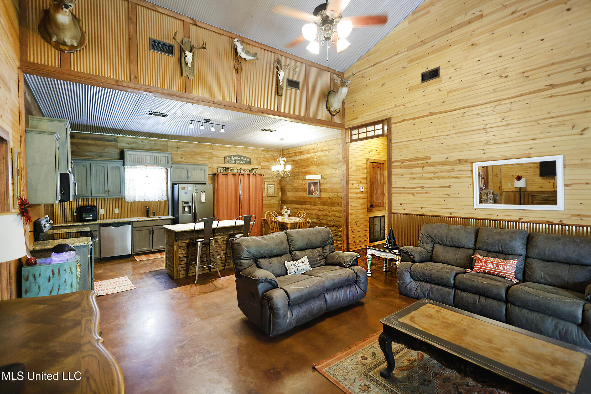 410 Sw Doolittle Lane Property Photo 2