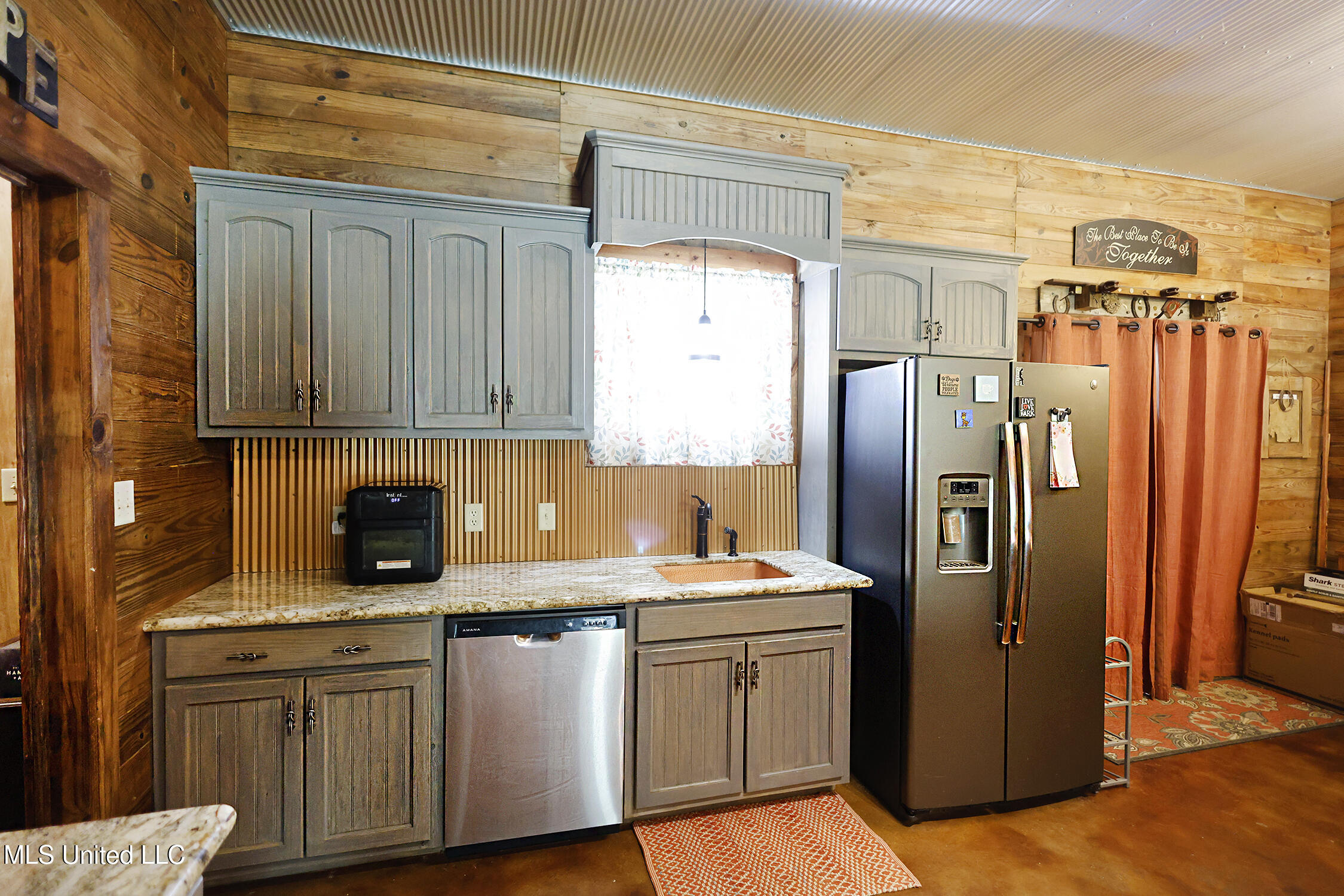 410 Sw Doolittle Lane Property Photo 4