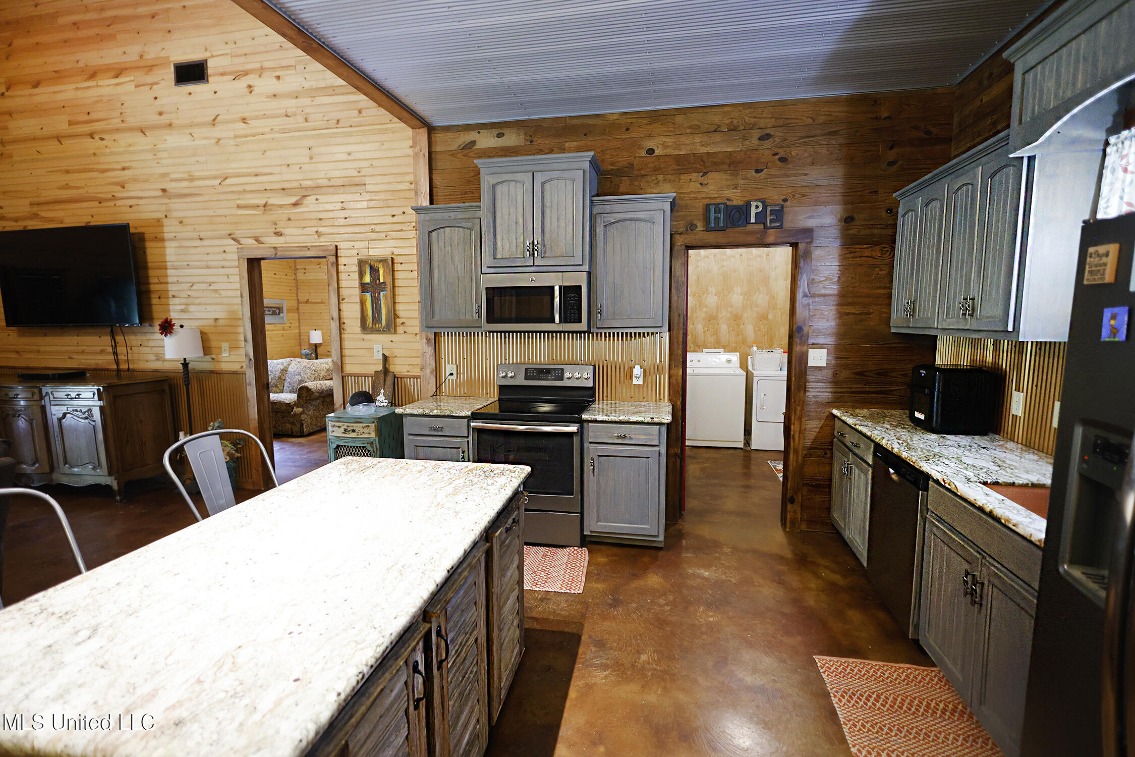 410 Sw Doolittle Lane Property Photo 6