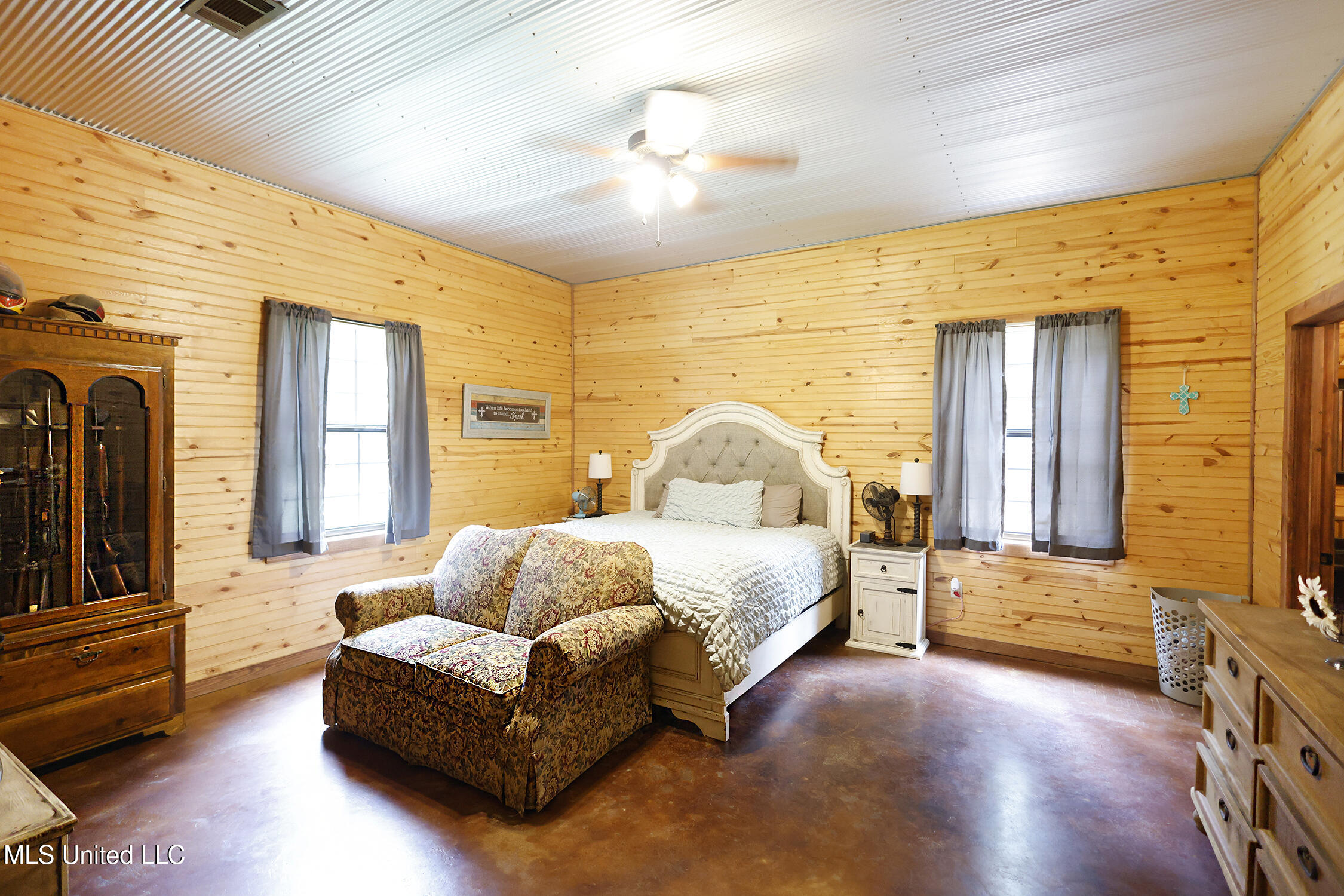 410 Sw Doolittle Lane Property Photo 11