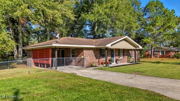 701 Simmons Street Property Photo 3