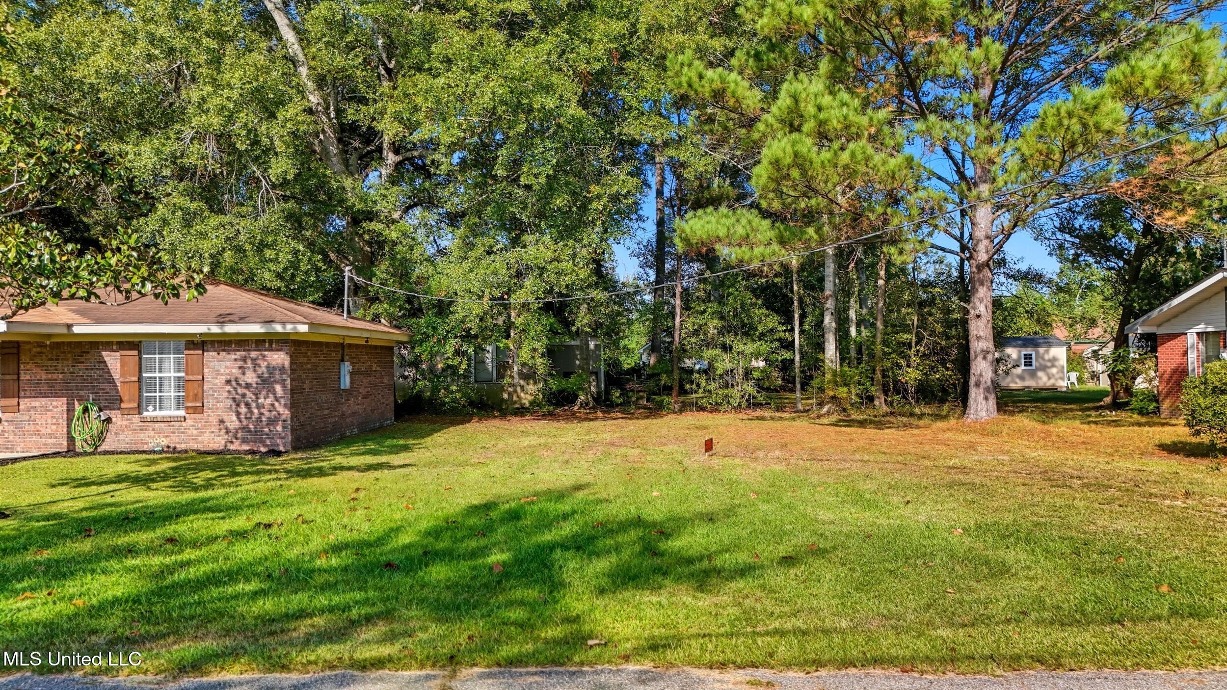 701 Simmons Street Property Photo 18