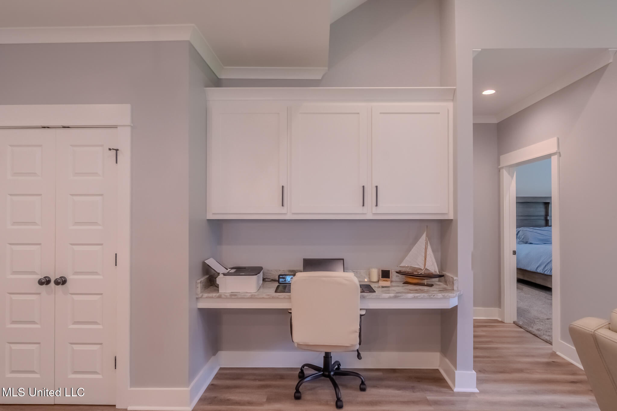 4300 Cobblestone Lane Property Photo 11