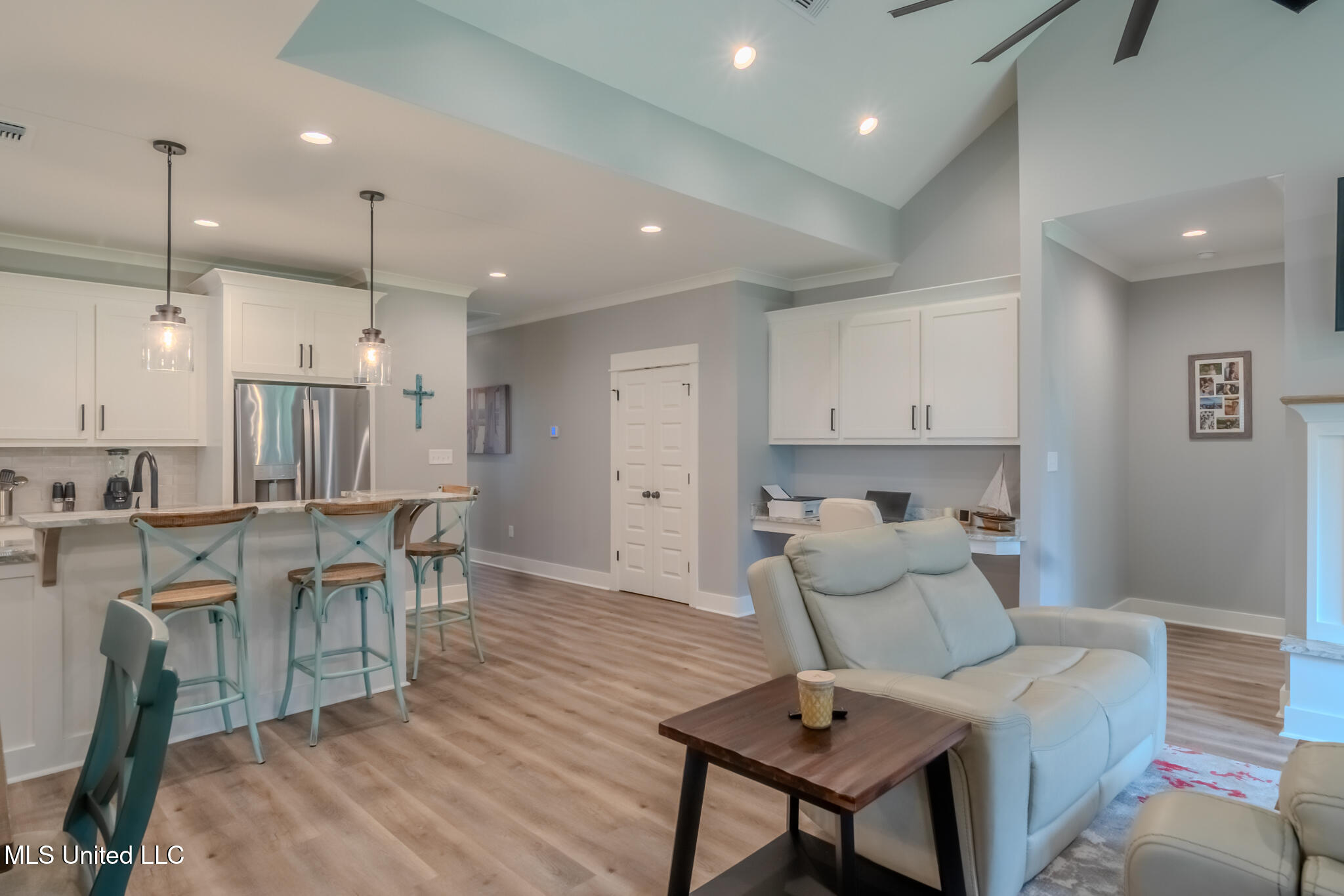 4300 Cobblestone Lane Property Photo 13