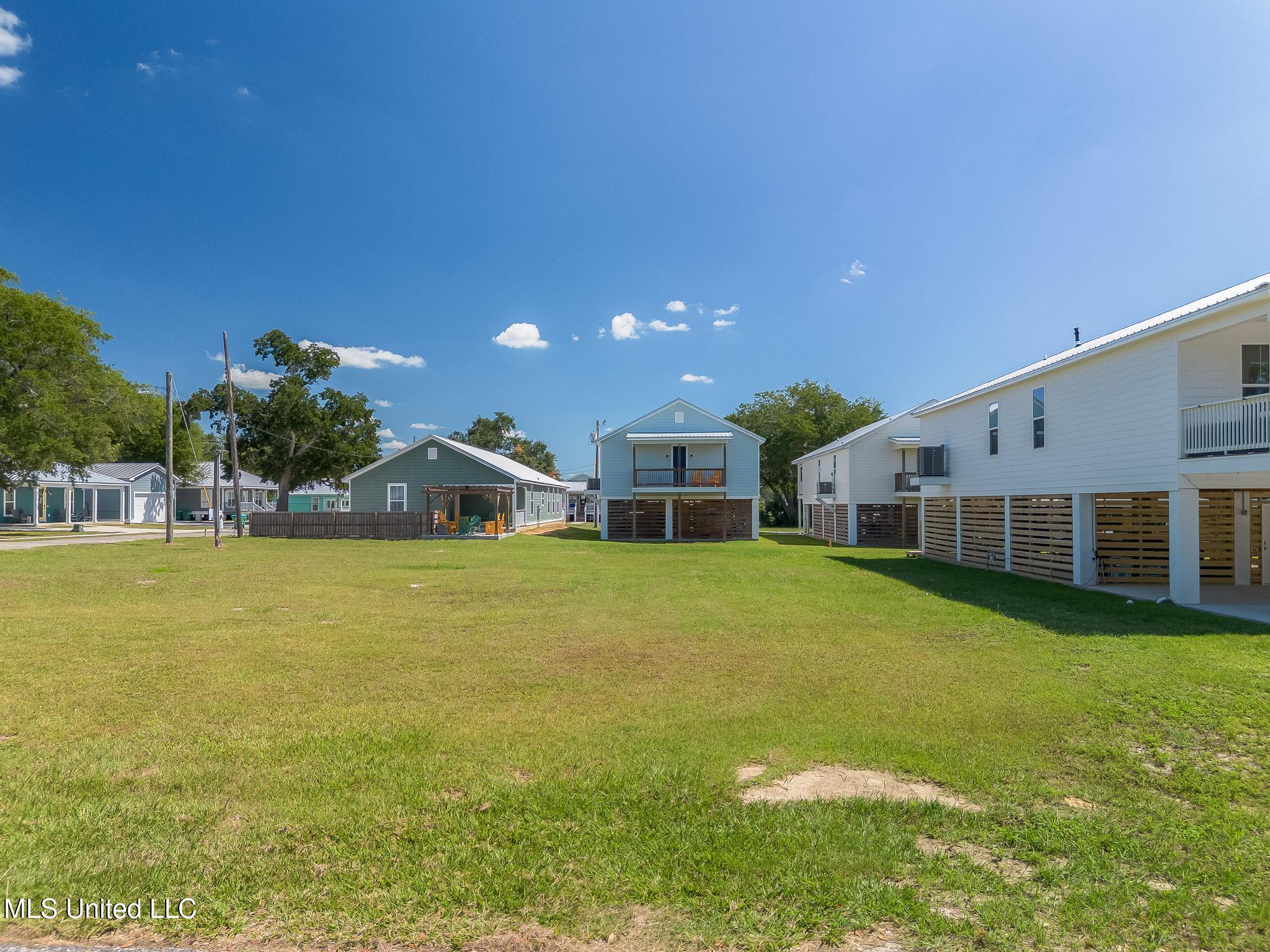 Oleander Drive Property Photo 5