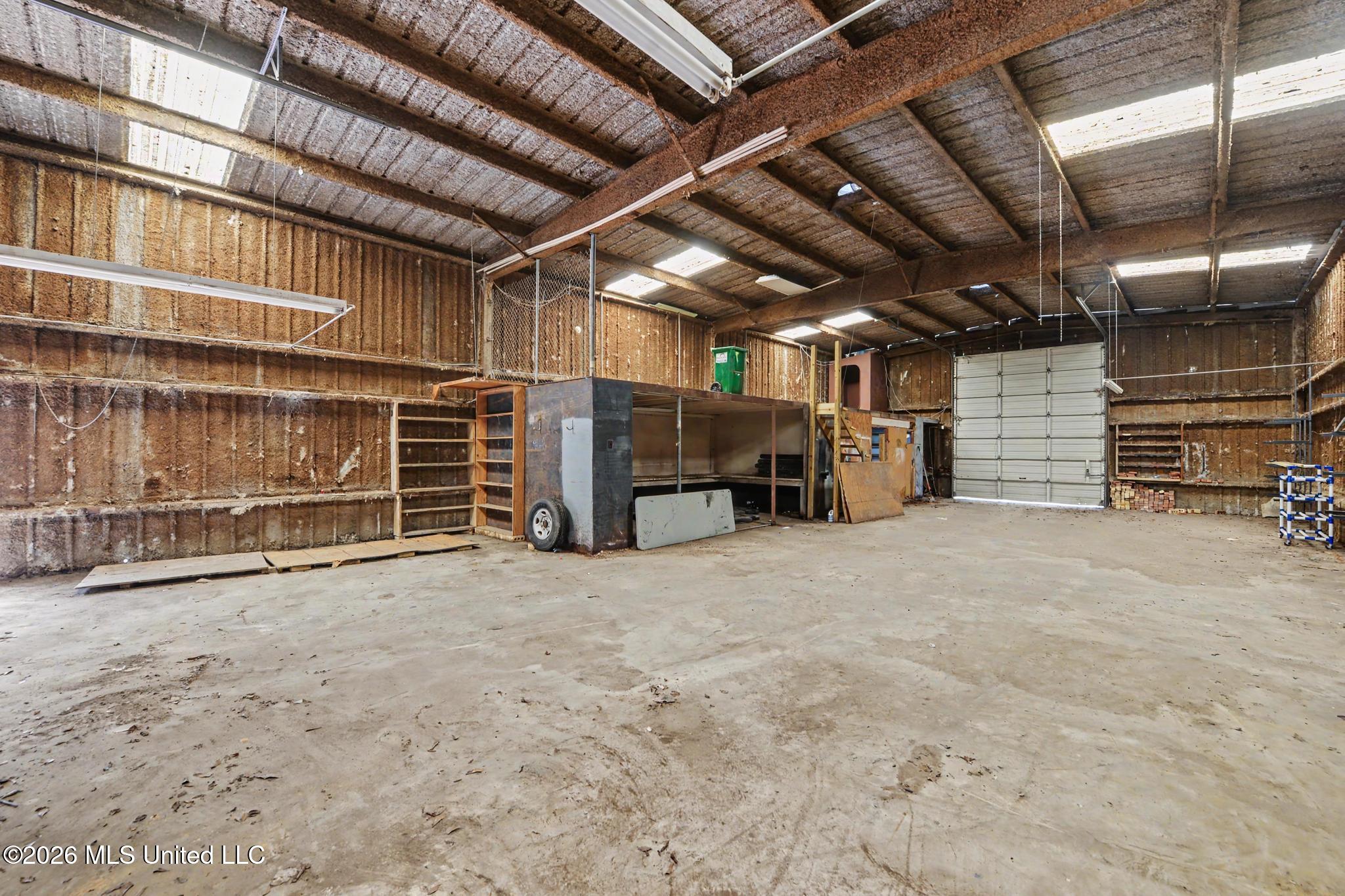 1916 Ladnier Road Property Photo 23