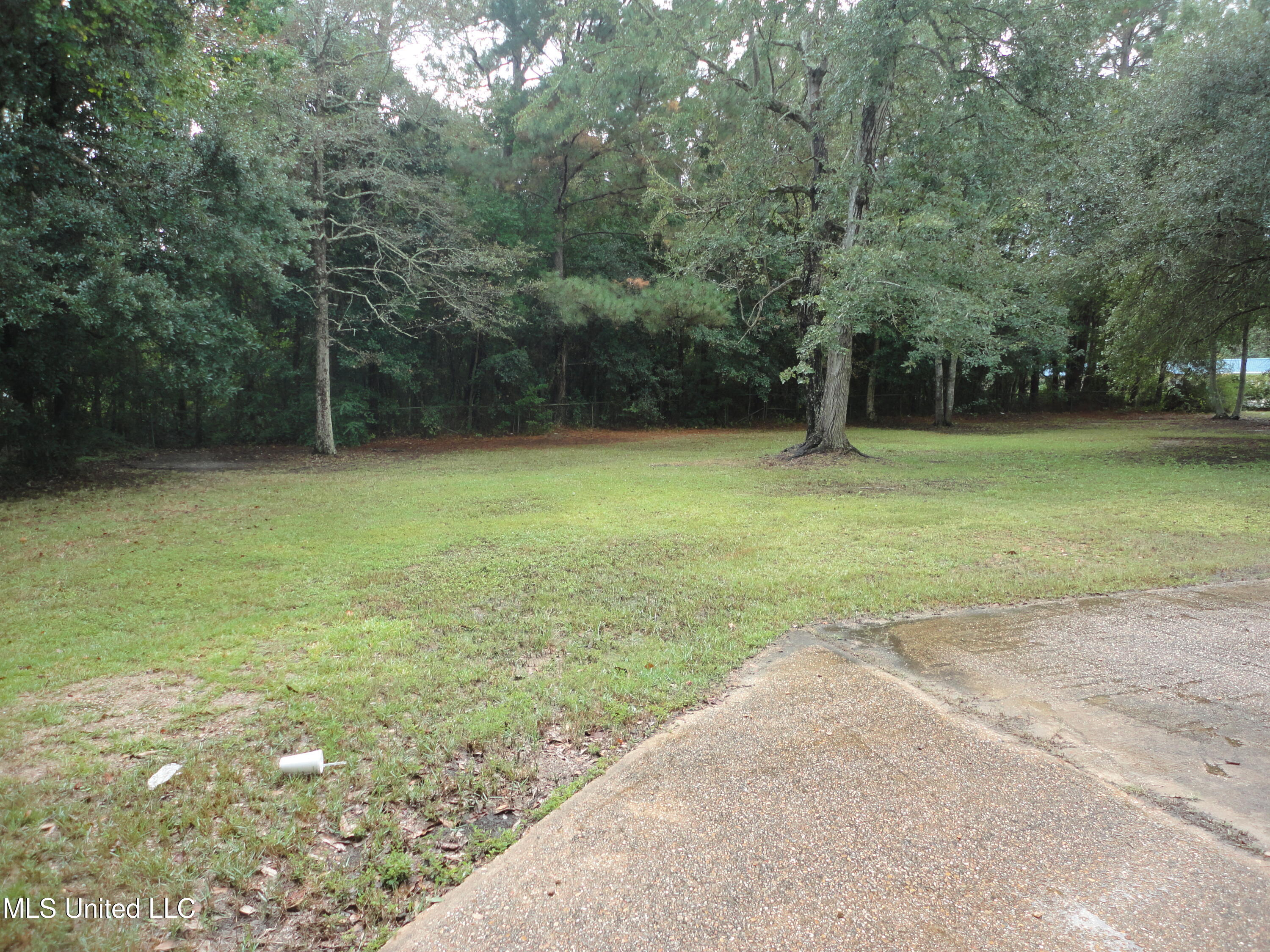 1916 Ladnier Road Property Photo 26