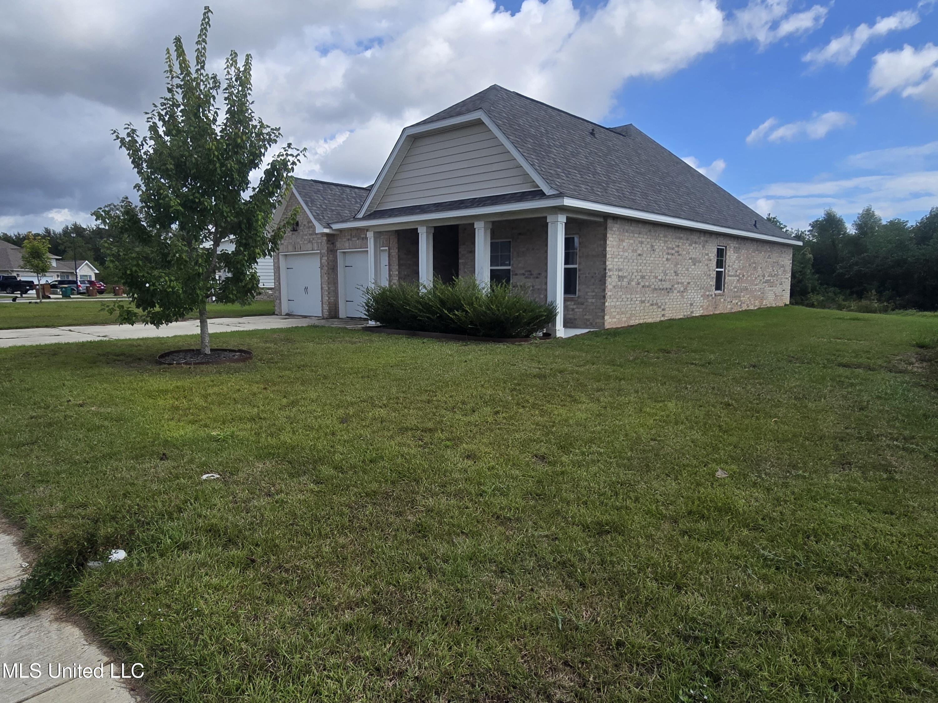 10510 W Landon Green Circle Property Photo 2
